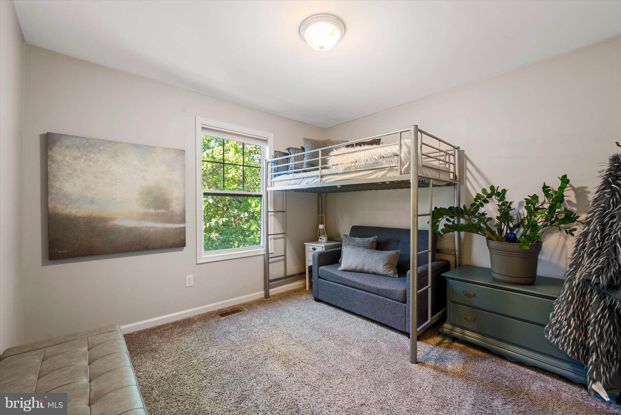 ASHLAND VILLAGE - Residential