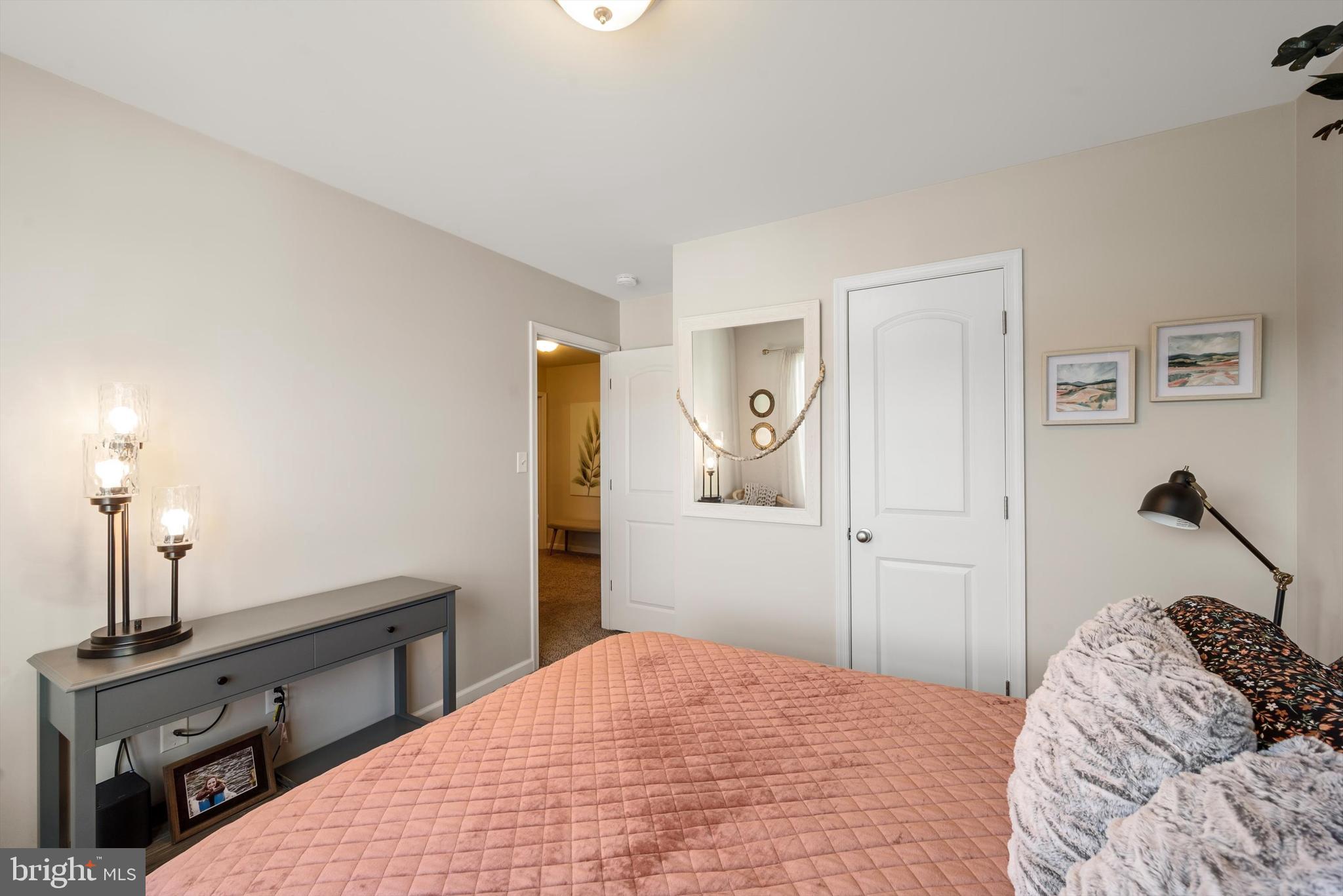 ASHLAND VILLAGE - Residential