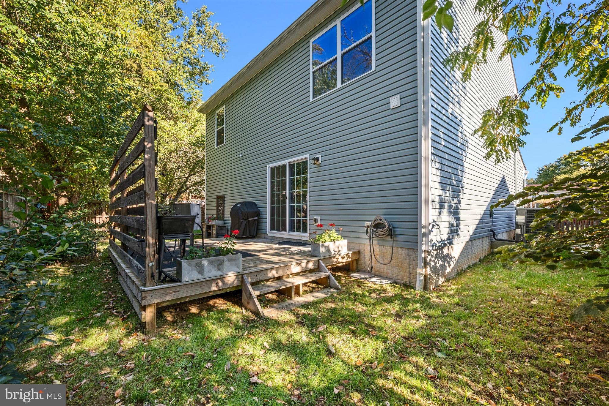 ASHLAND VILLAGE - Residential