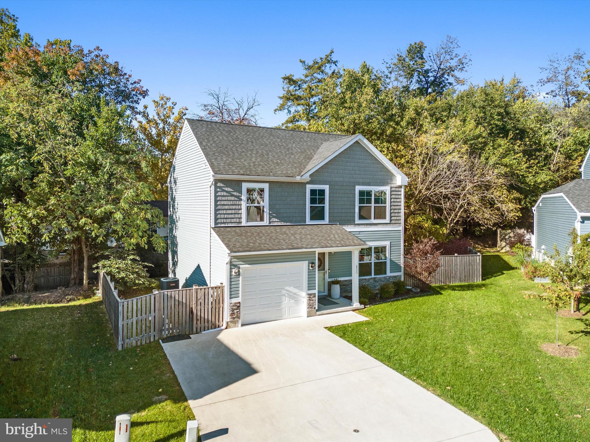 ASHLAND VILLAGE - Residential