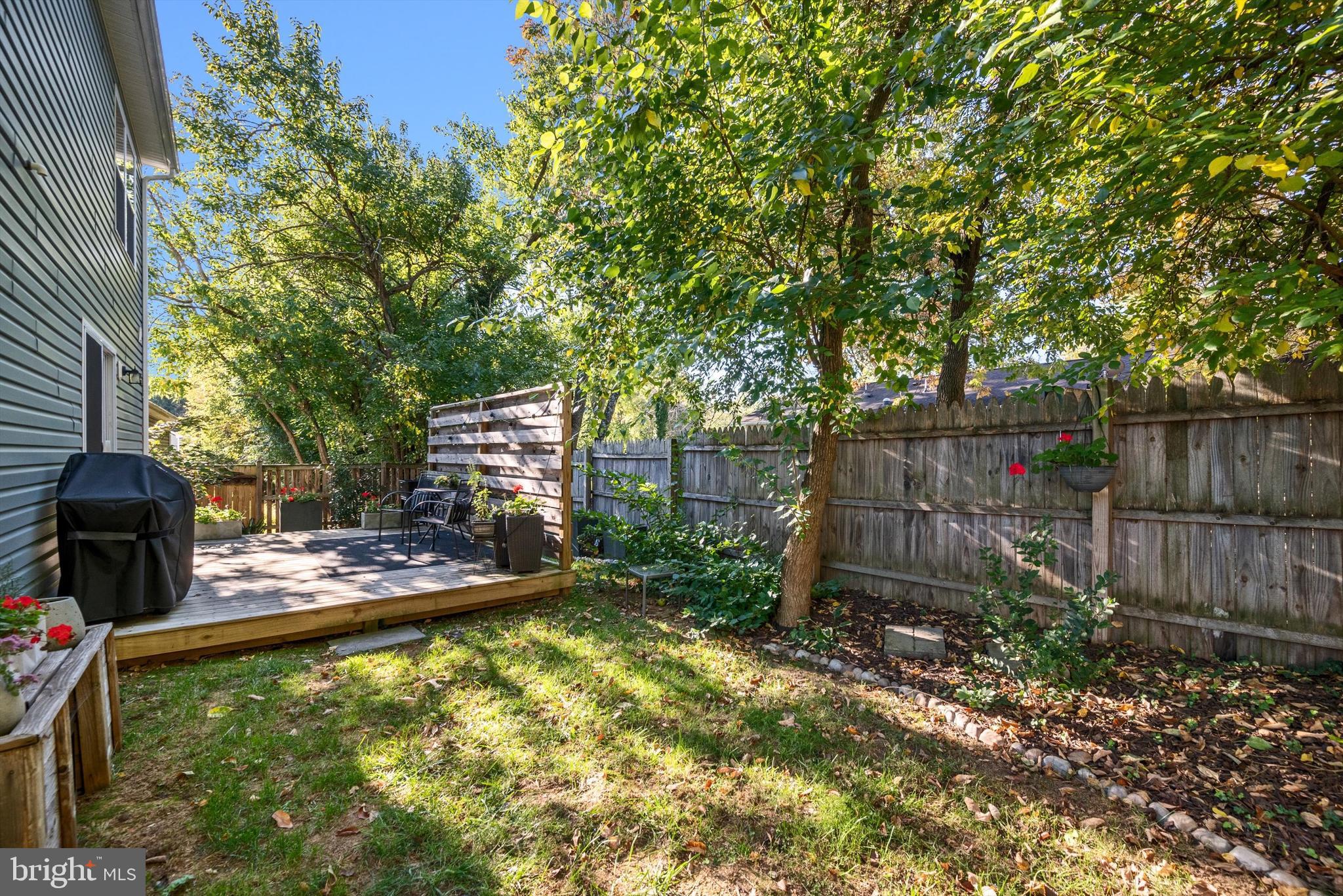 ASHLAND VILLAGE - Residential