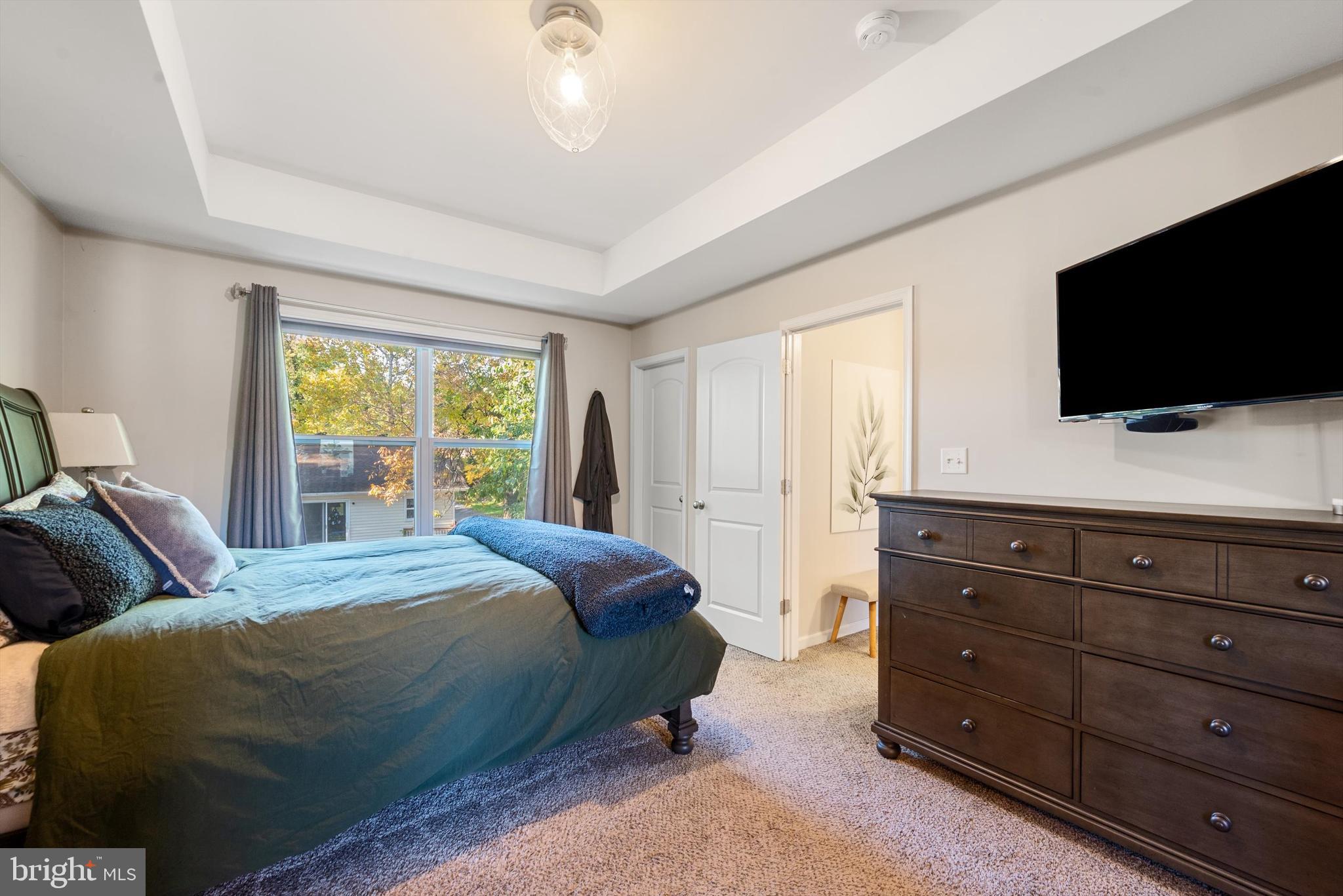 ASHLAND VILLAGE - Residential