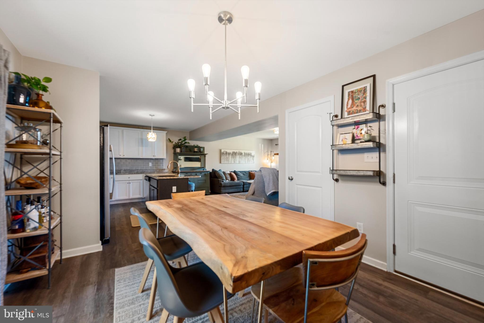 ASHLAND VILLAGE - Residential