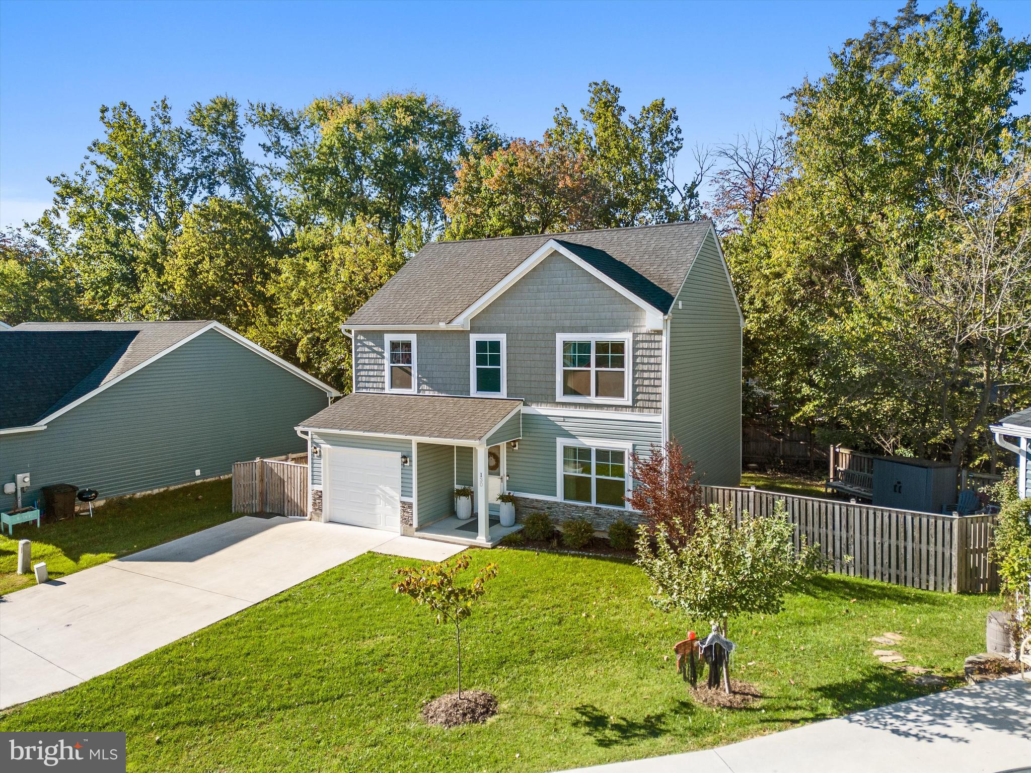 ASHLAND VILLAGE - Residential