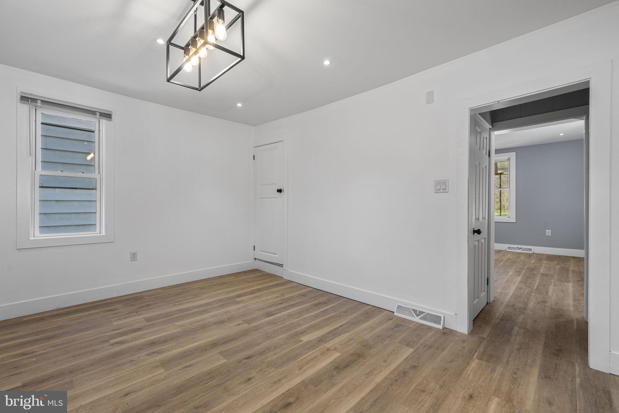 BIRDLAND - Residential