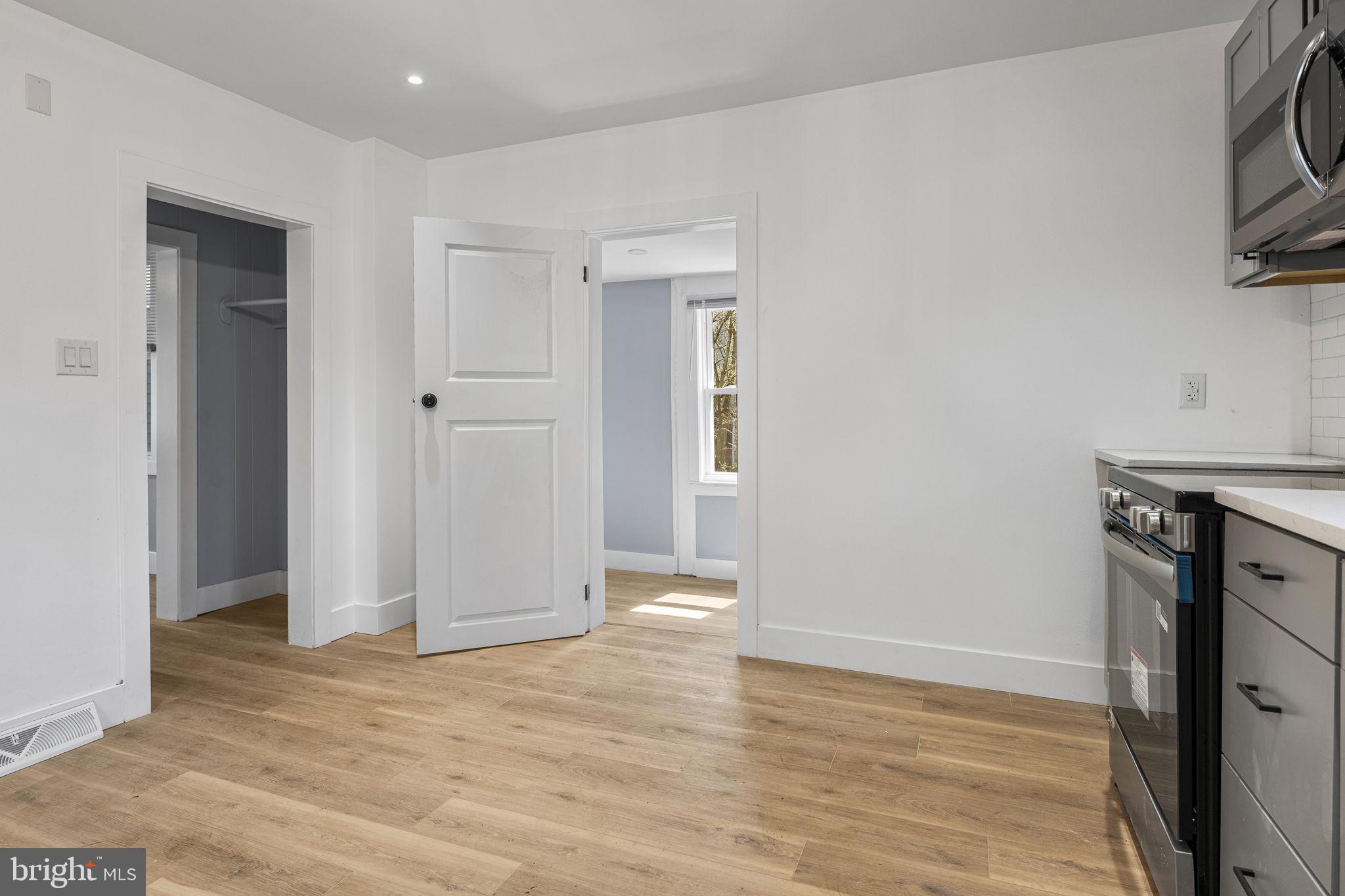 BIRDLAND - Residential