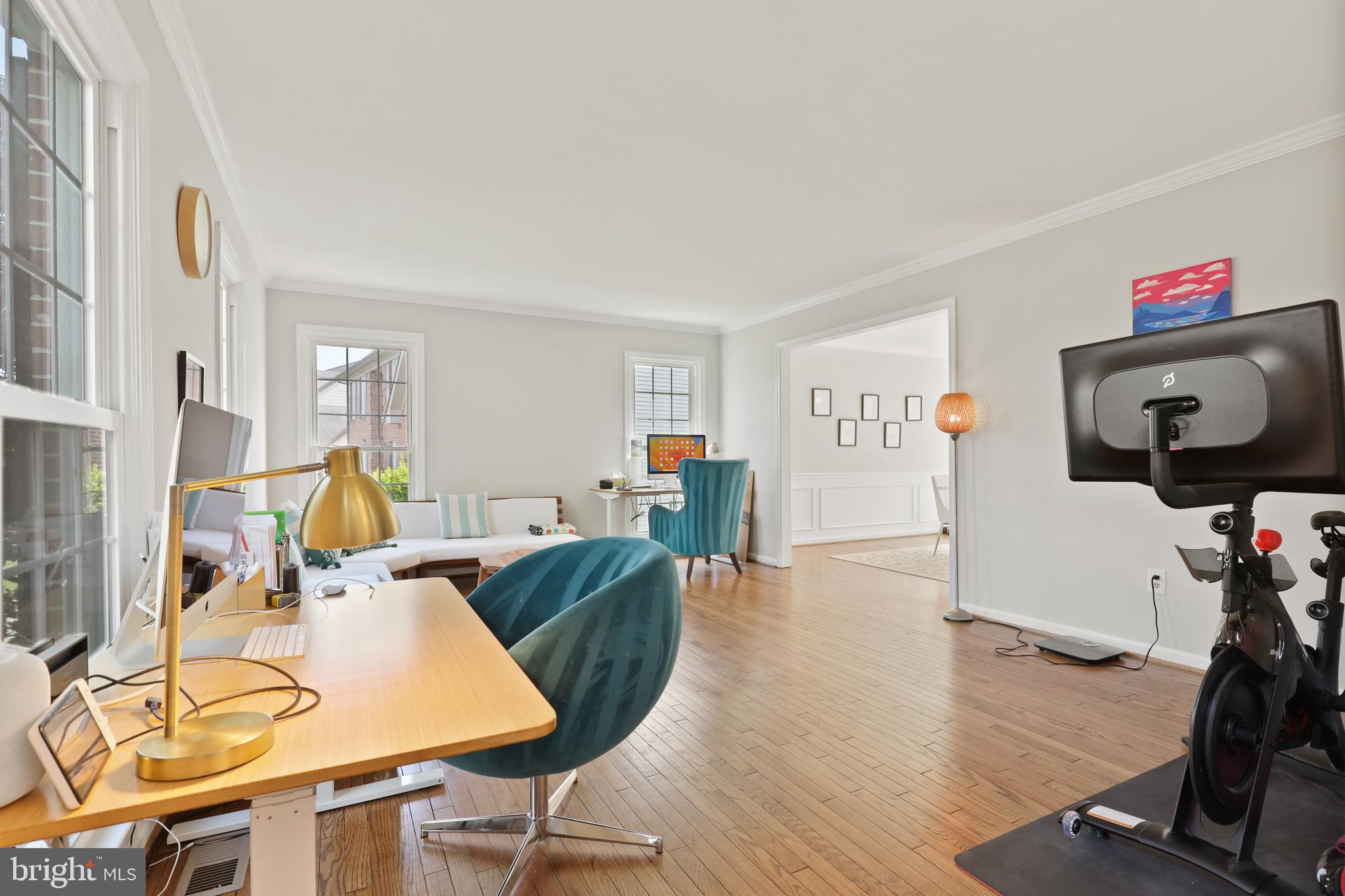 BURLEIGH MANOR - Residential Lease