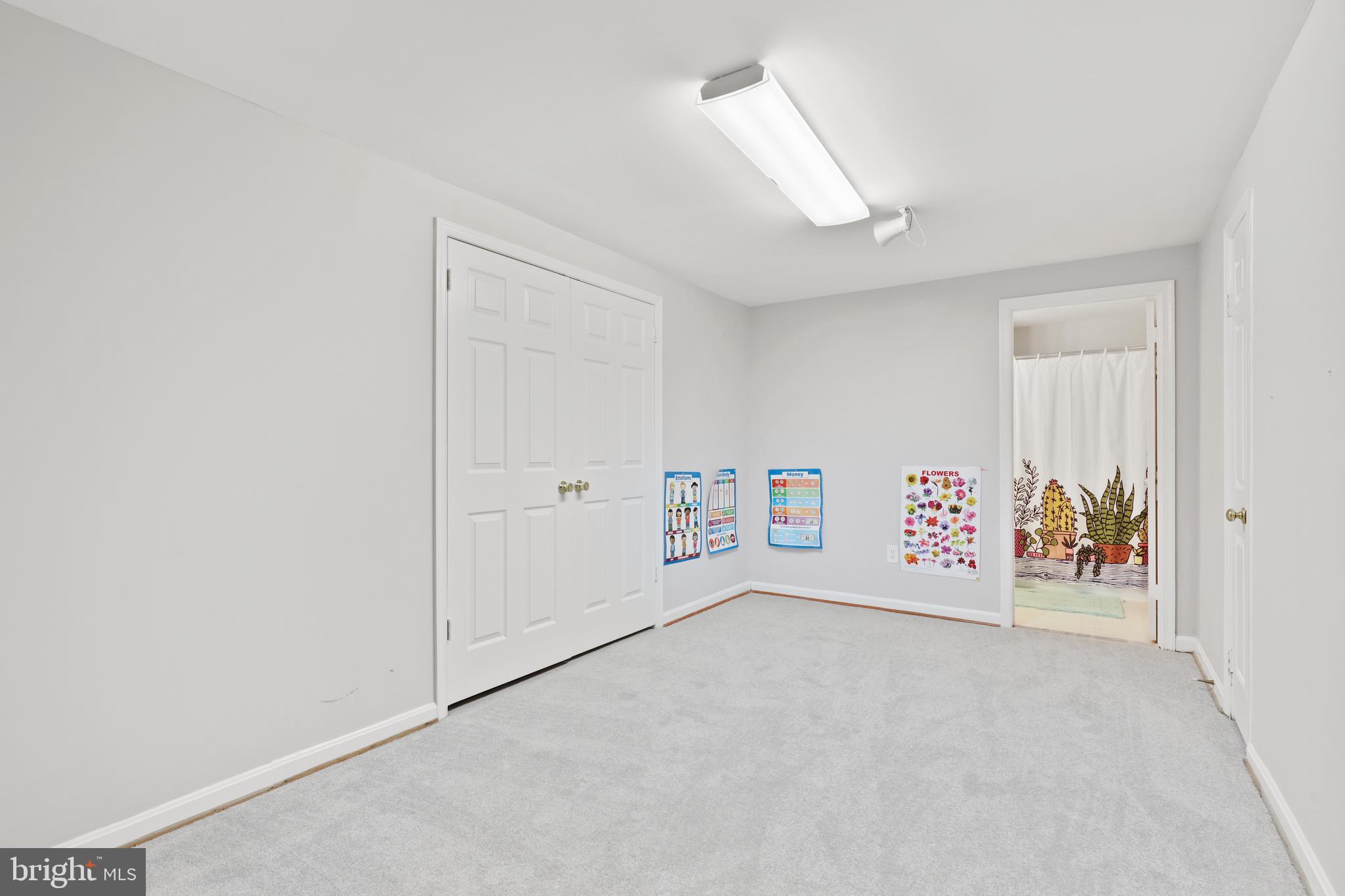 BURLEIGH MANOR - Residential Lease