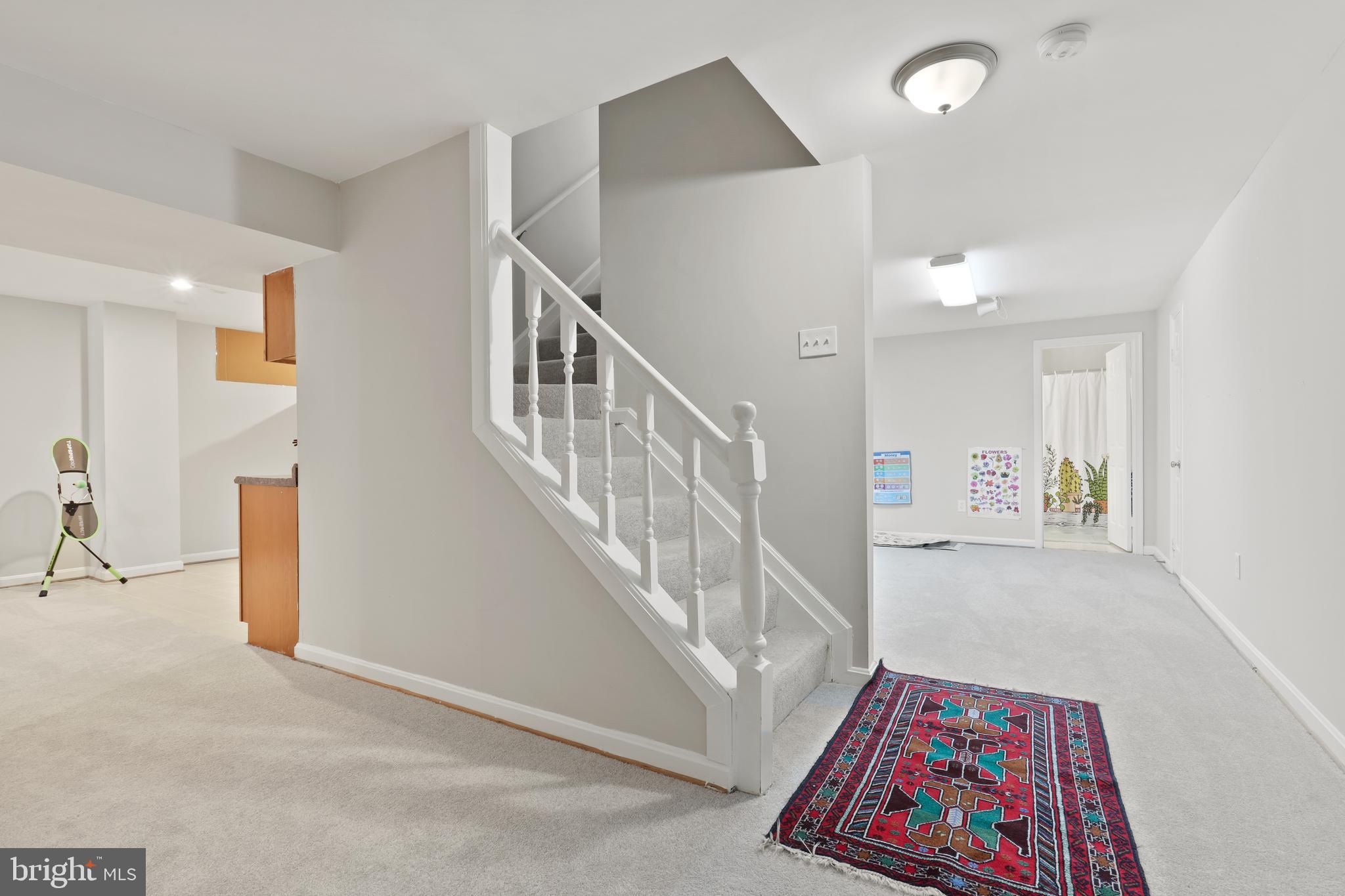 BURLEIGH MANOR - Residential Lease