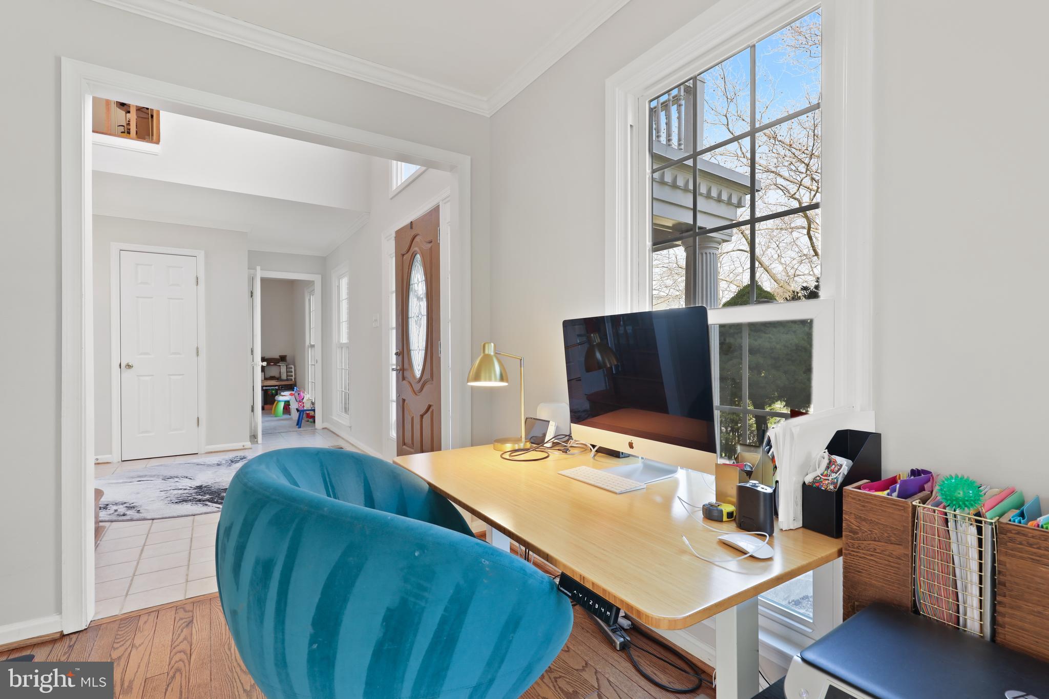 BURLEIGH MANOR - Residential Lease