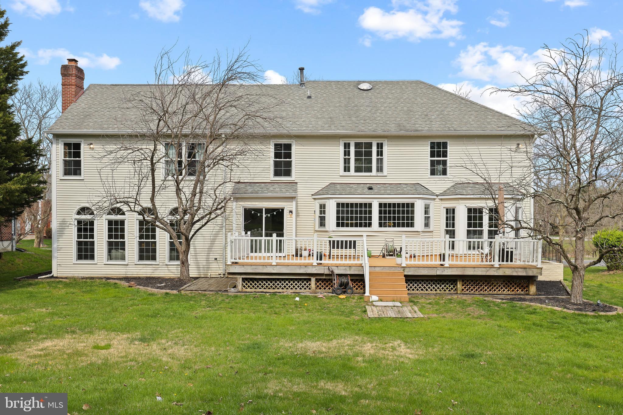 BURLEIGH MANOR - Residential Lease