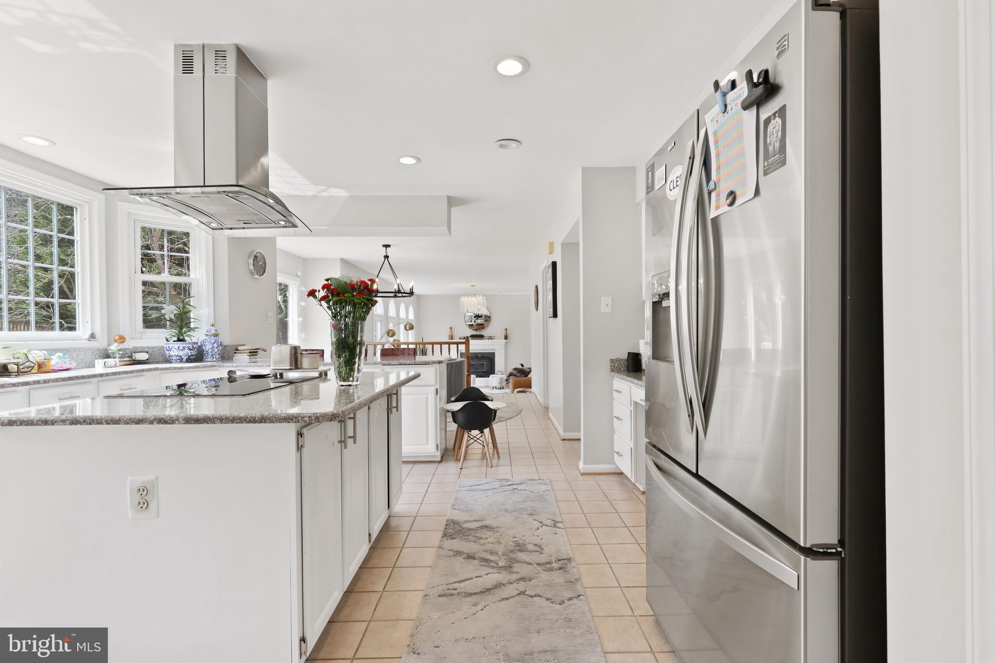 BURLEIGH MANOR - Residential Lease