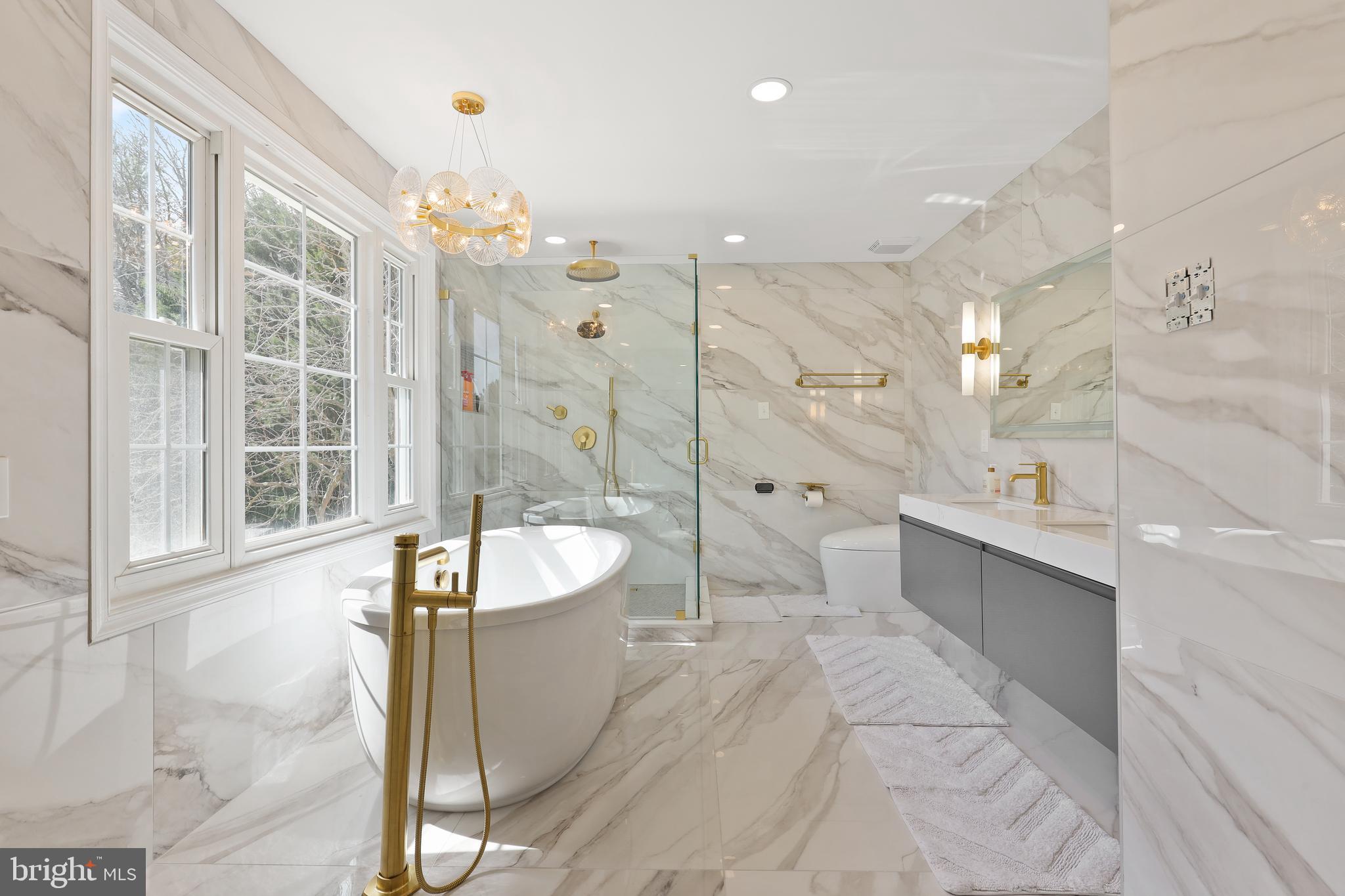 BURLEIGH MANOR - Residential Lease