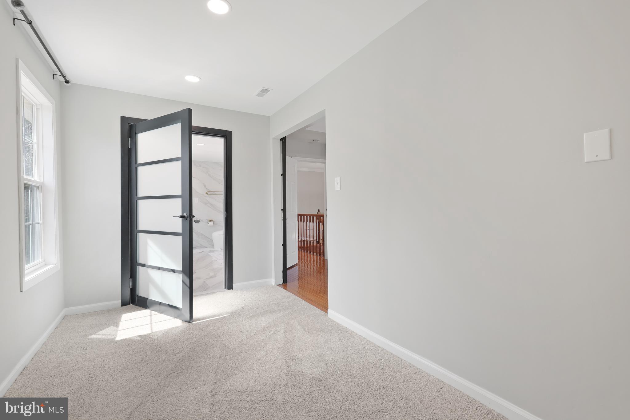 BURLEIGH MANOR - Residential Lease