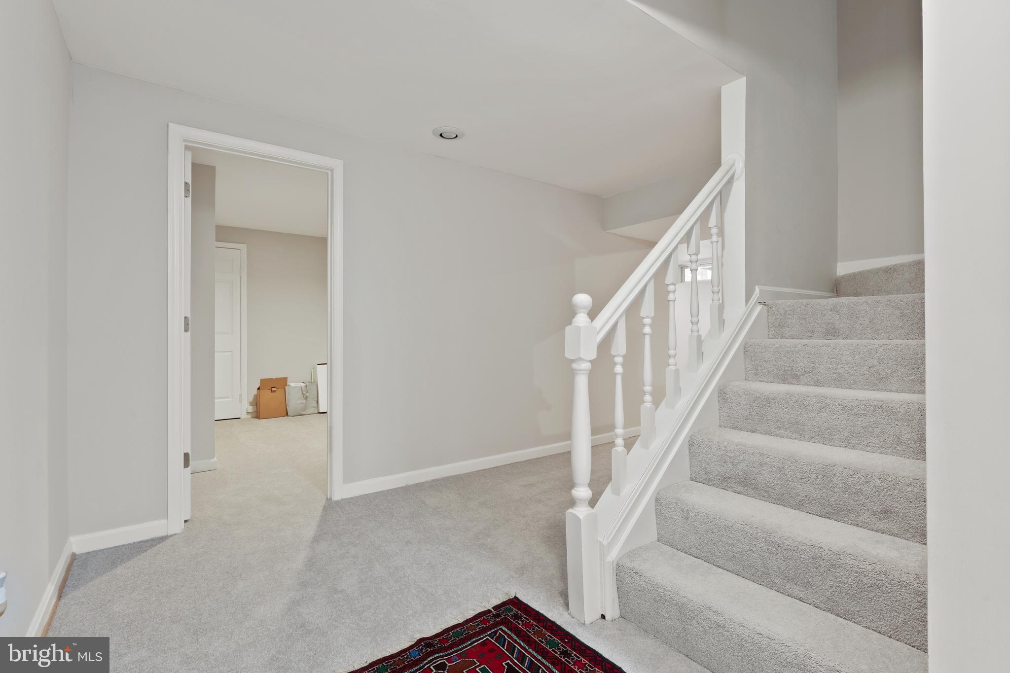 BURLEIGH MANOR - Residential Lease