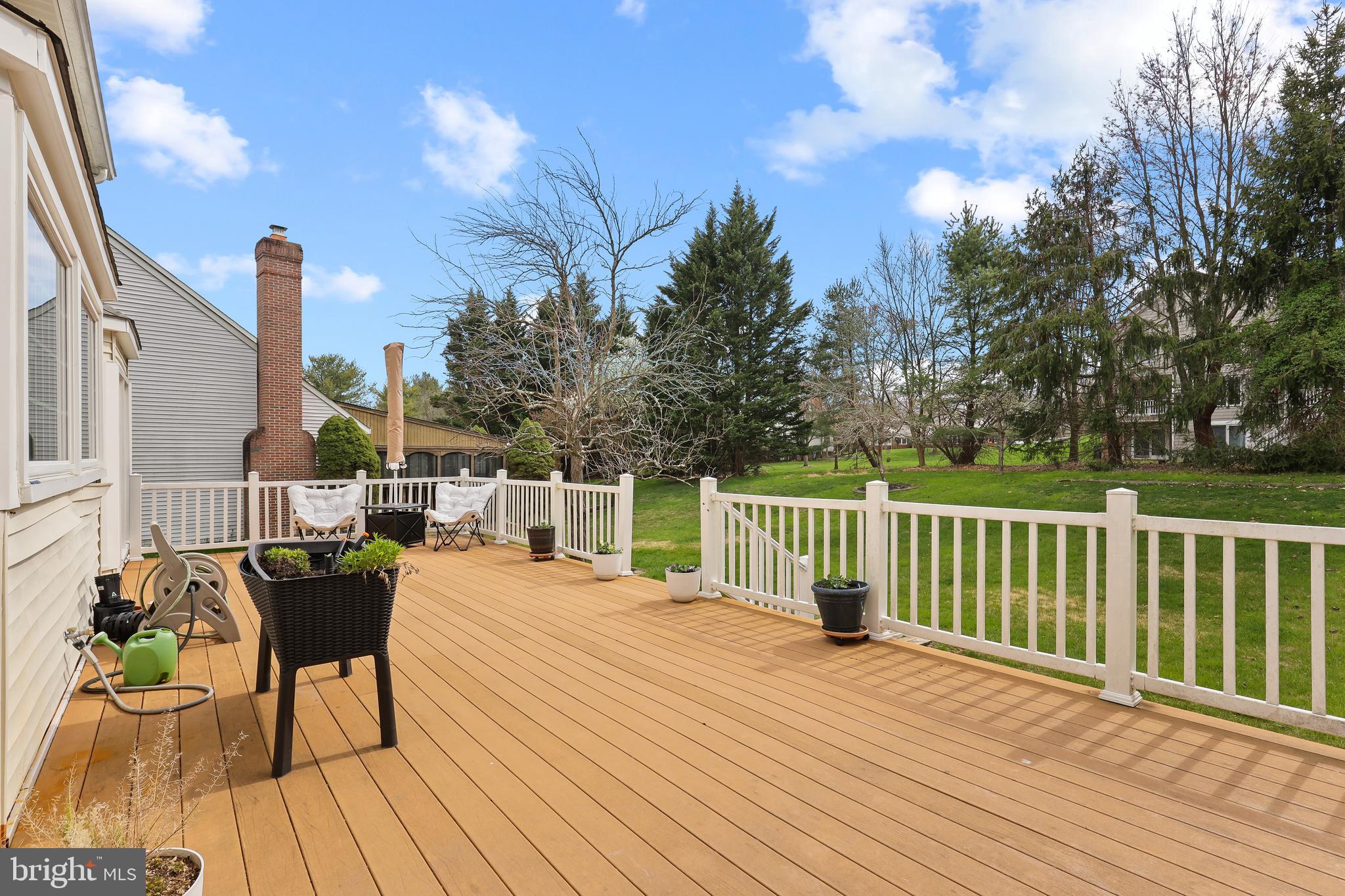 BURLEIGH MANOR - Residential Lease