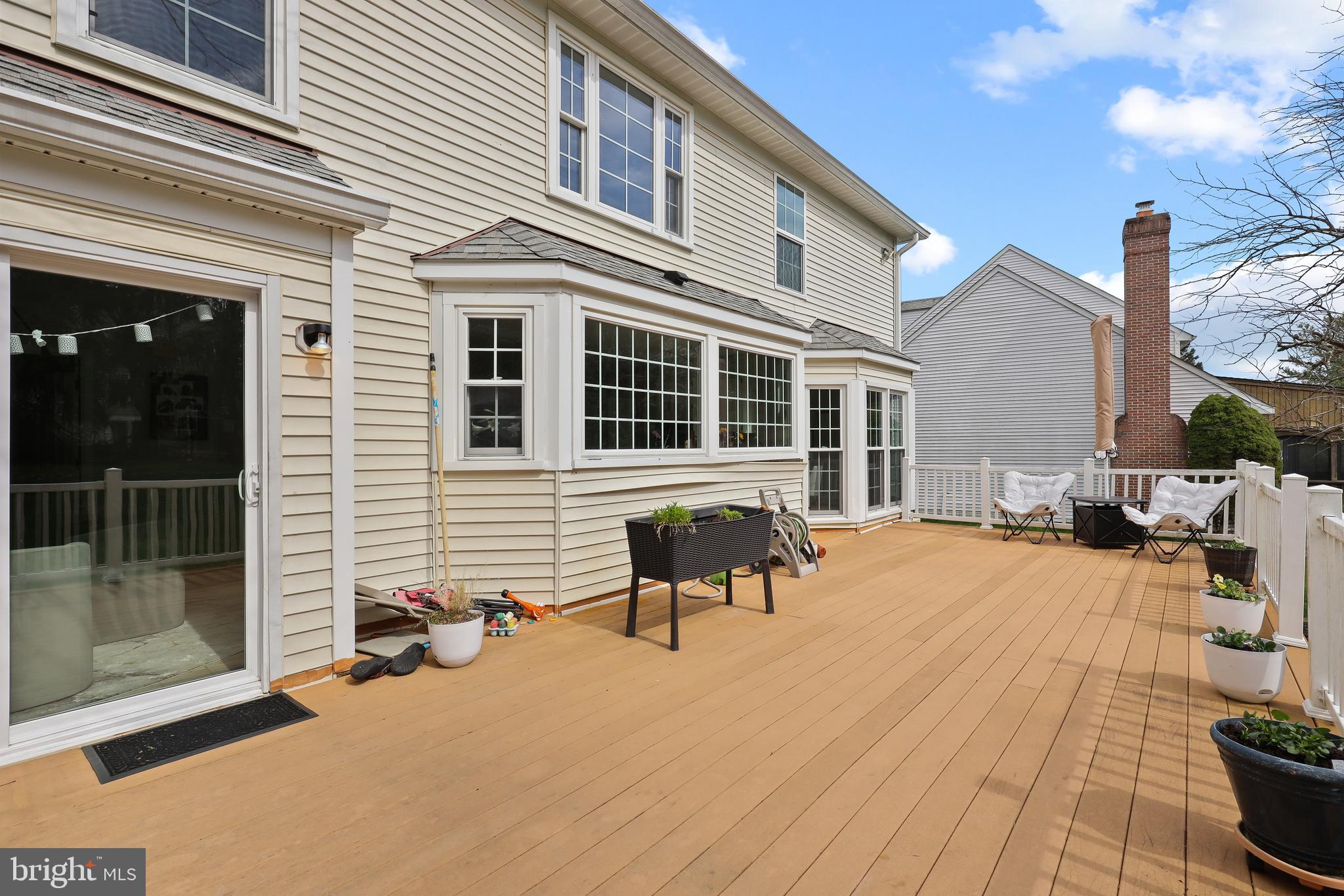 BURLEIGH MANOR - Residential Lease