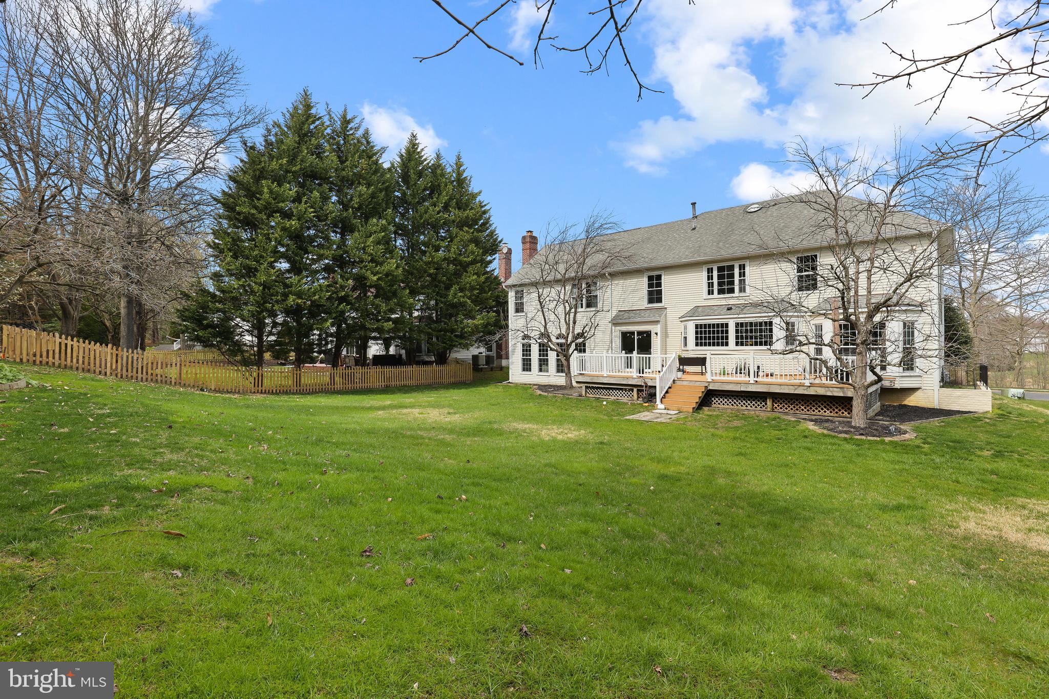 BURLEIGH MANOR - Residential Lease