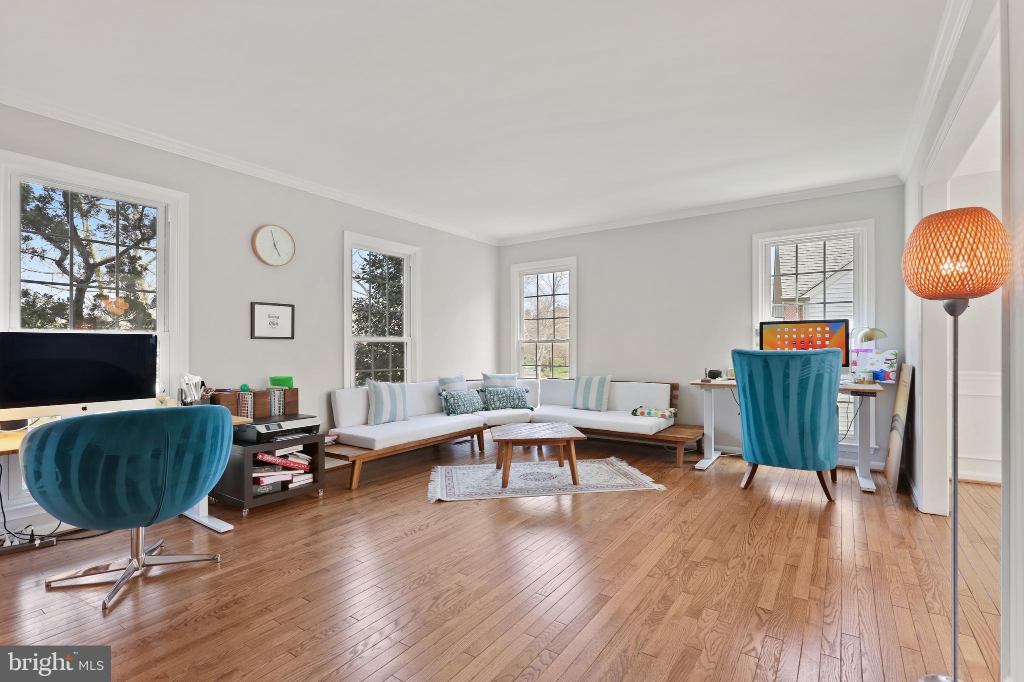 BURLEIGH MANOR - Residential Lease