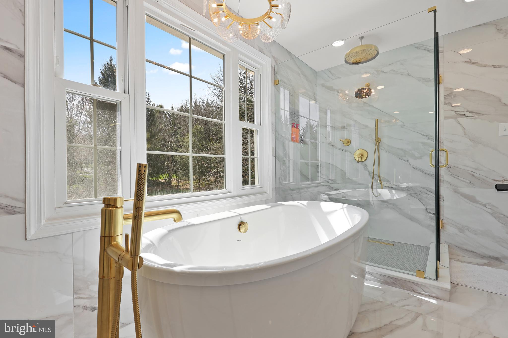 BURLEIGH MANOR - Residential Lease