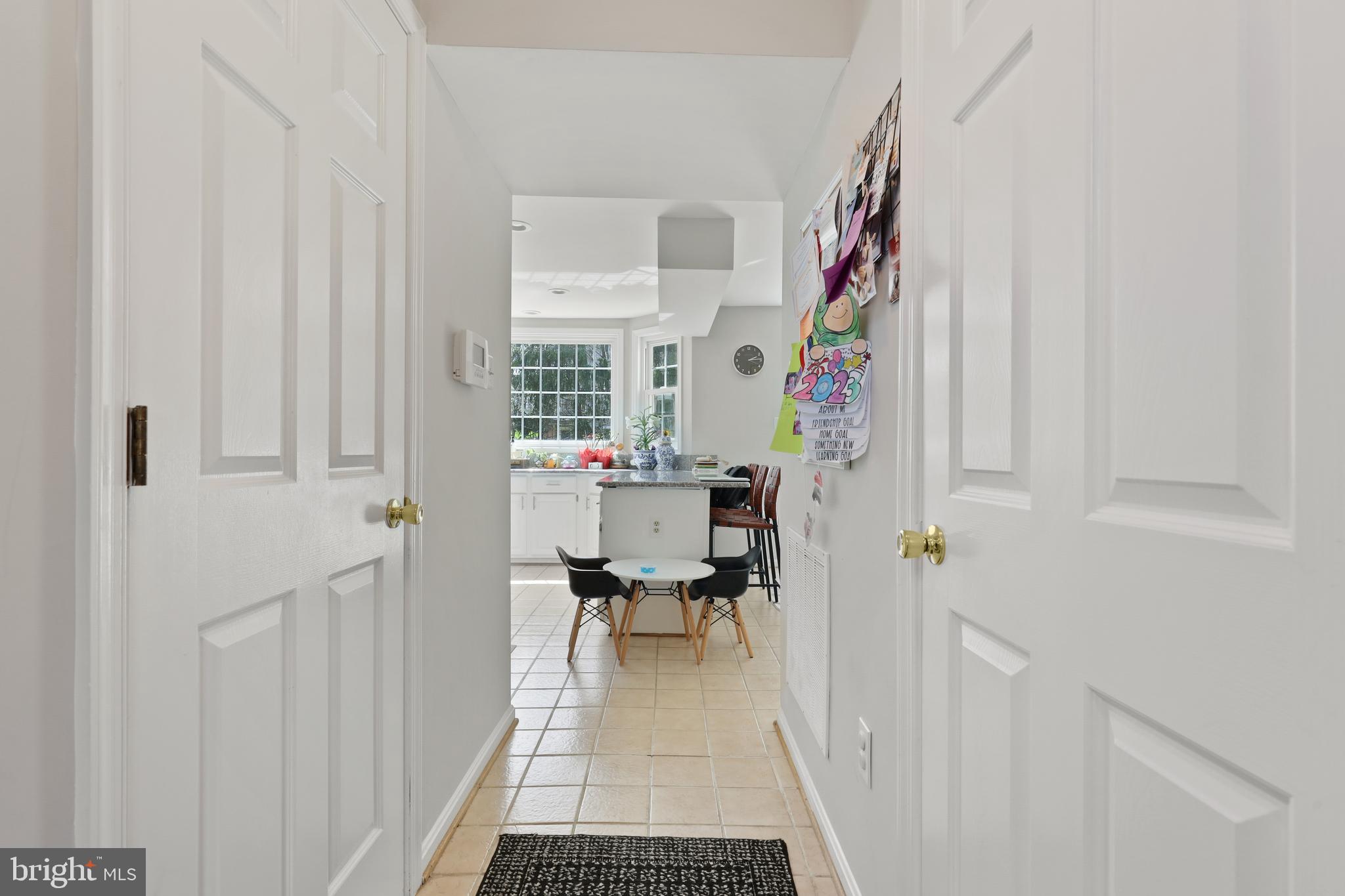 BURLEIGH MANOR - Residential Lease