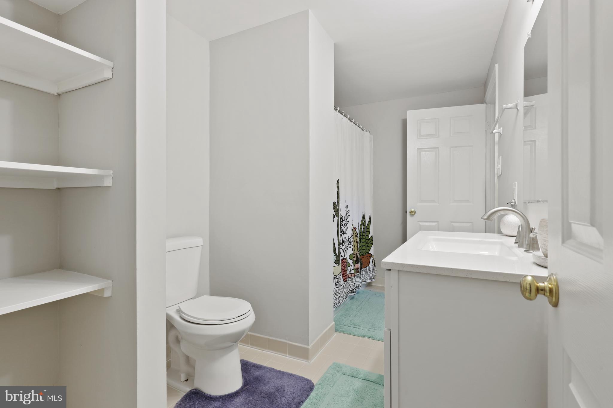 BURLEIGH MANOR - Residential Lease