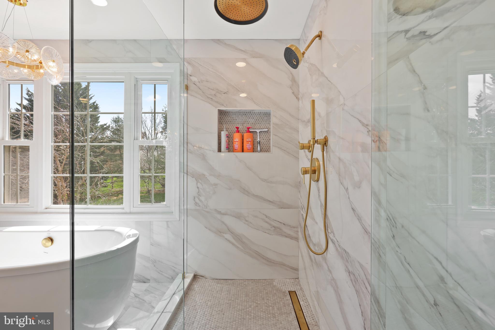 BURLEIGH MANOR - Residential Lease