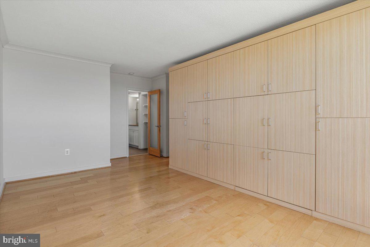 ALEXANDRIA HOUSE - Residential Lease