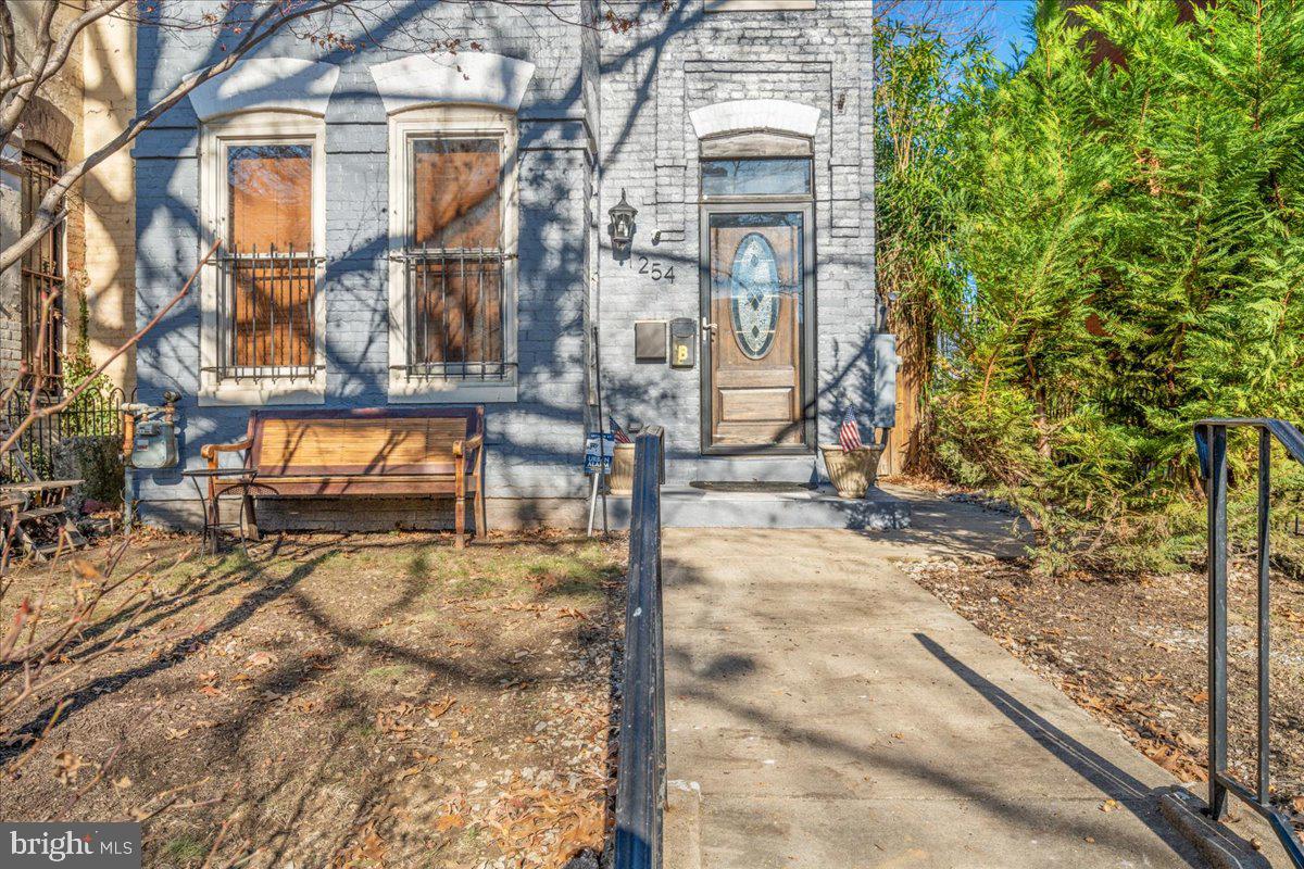 1254 FLORIDA AVENUE NE