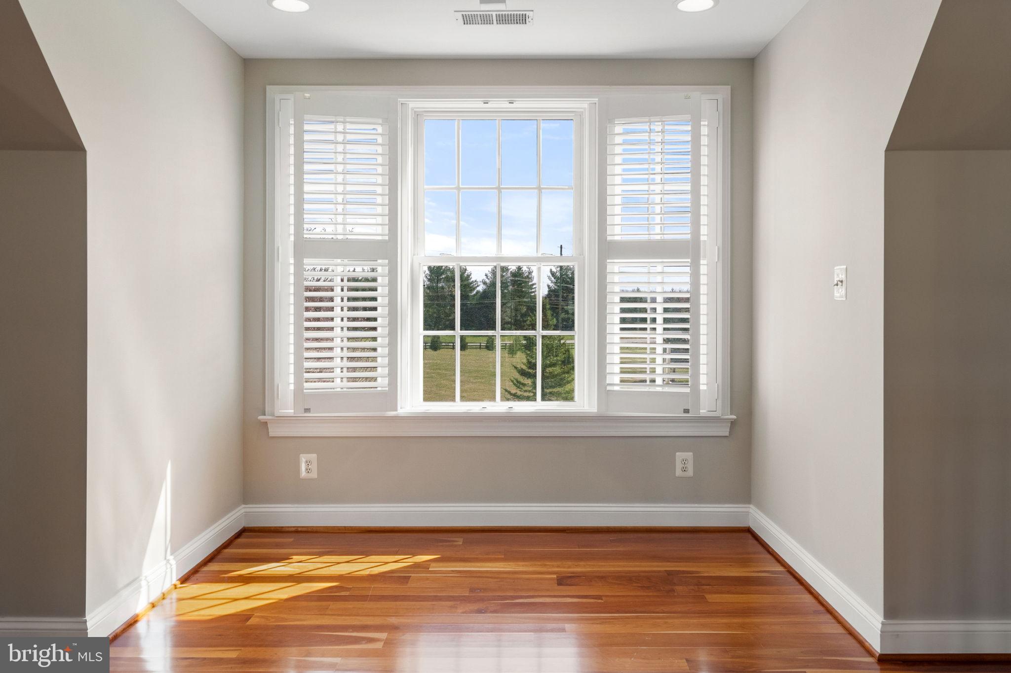 PEACOCK - Residential