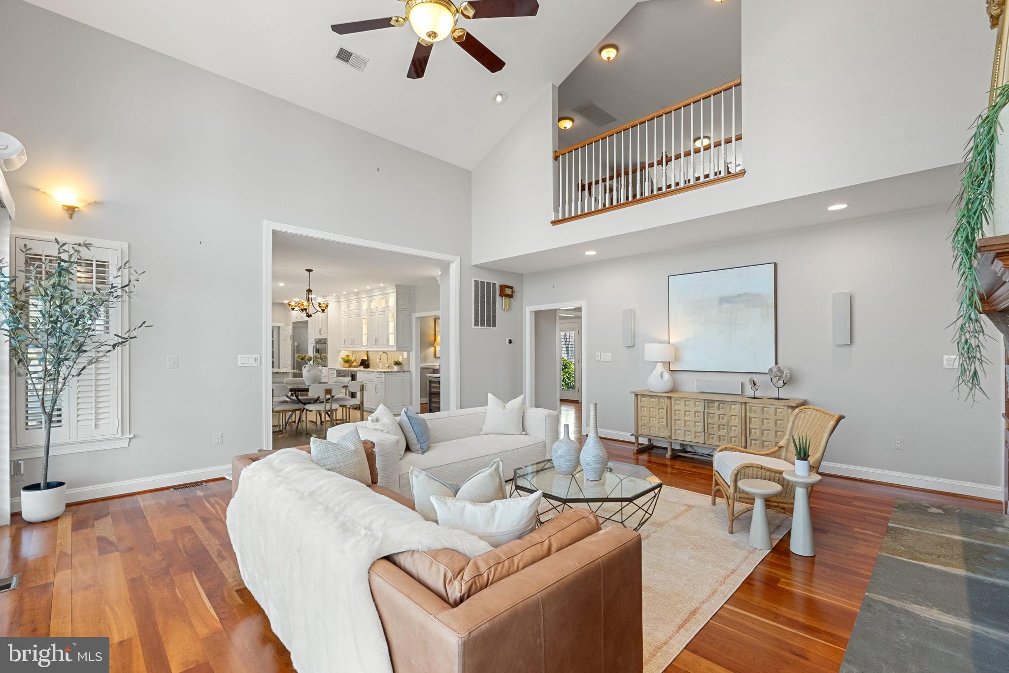 PEACOCK - Residential