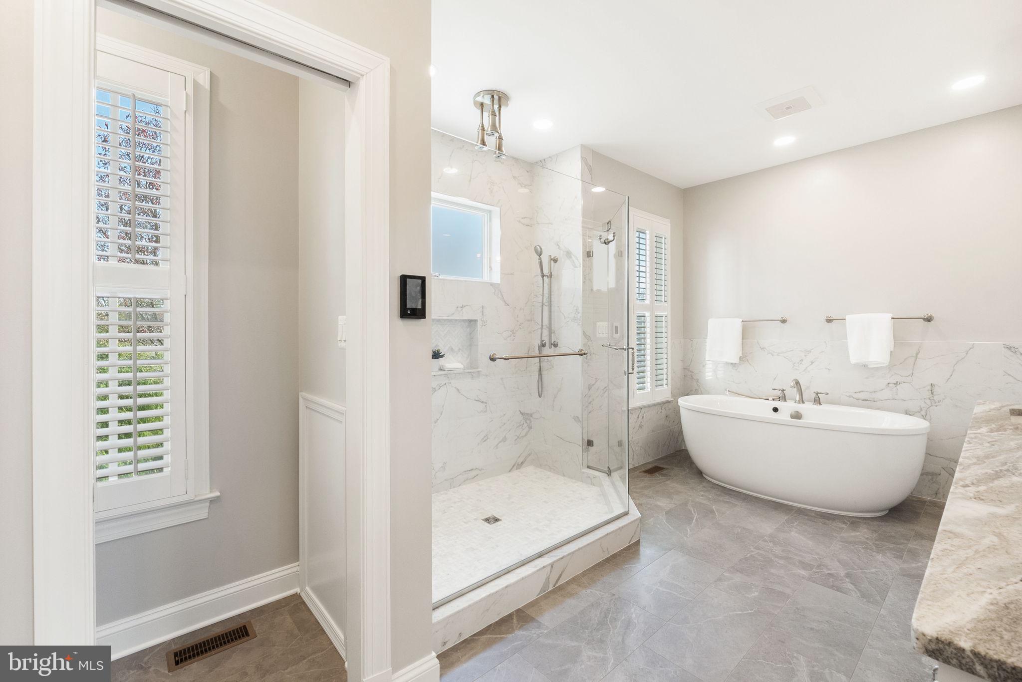 PEACOCK - Residential