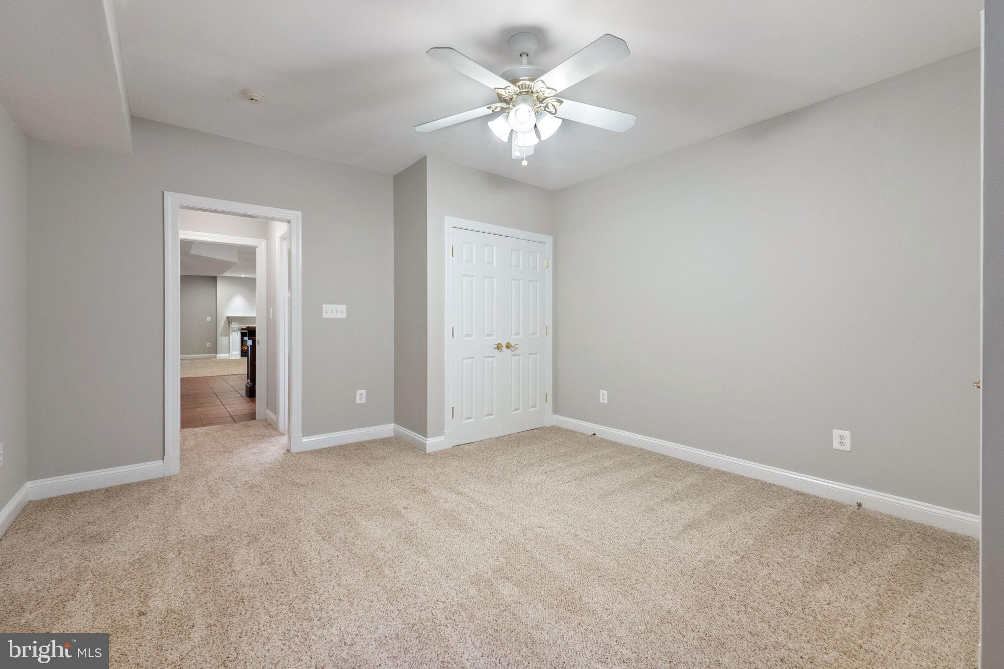 PEACOCK - Residential