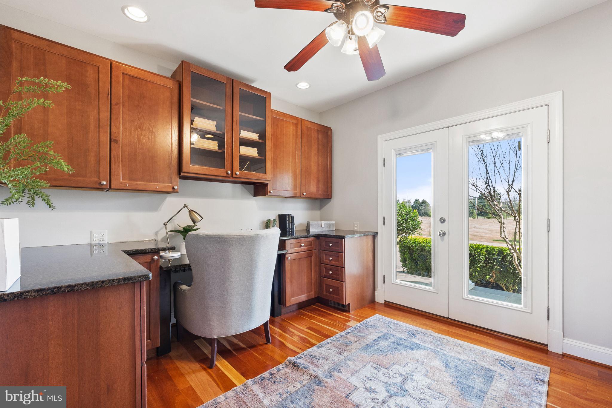 PEACOCK - Residential