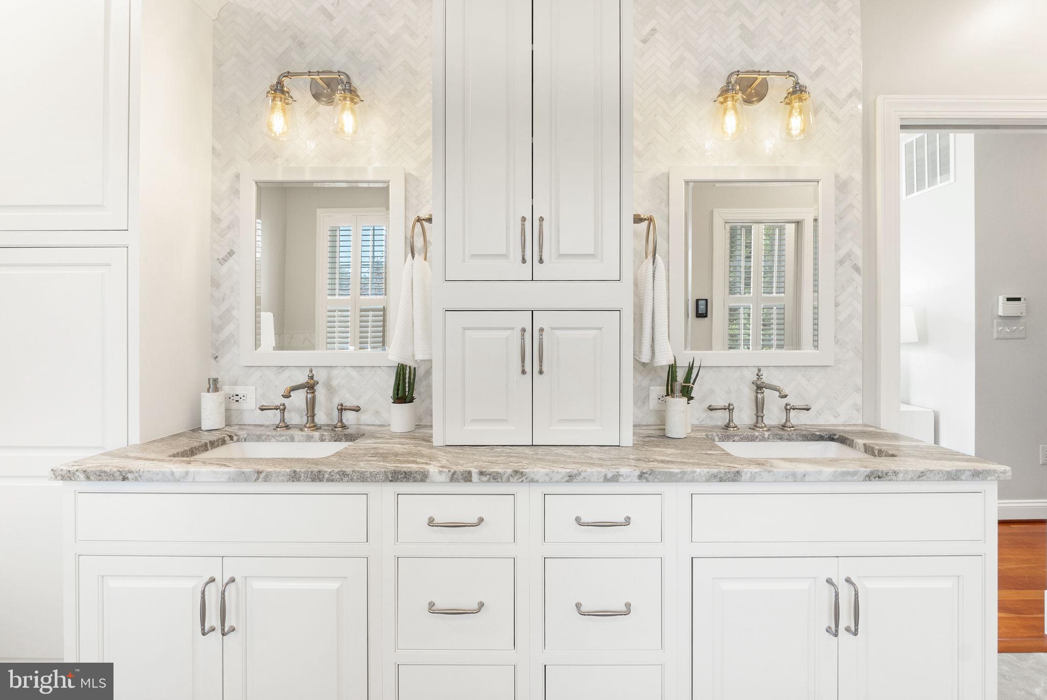 PEACOCK - Residential