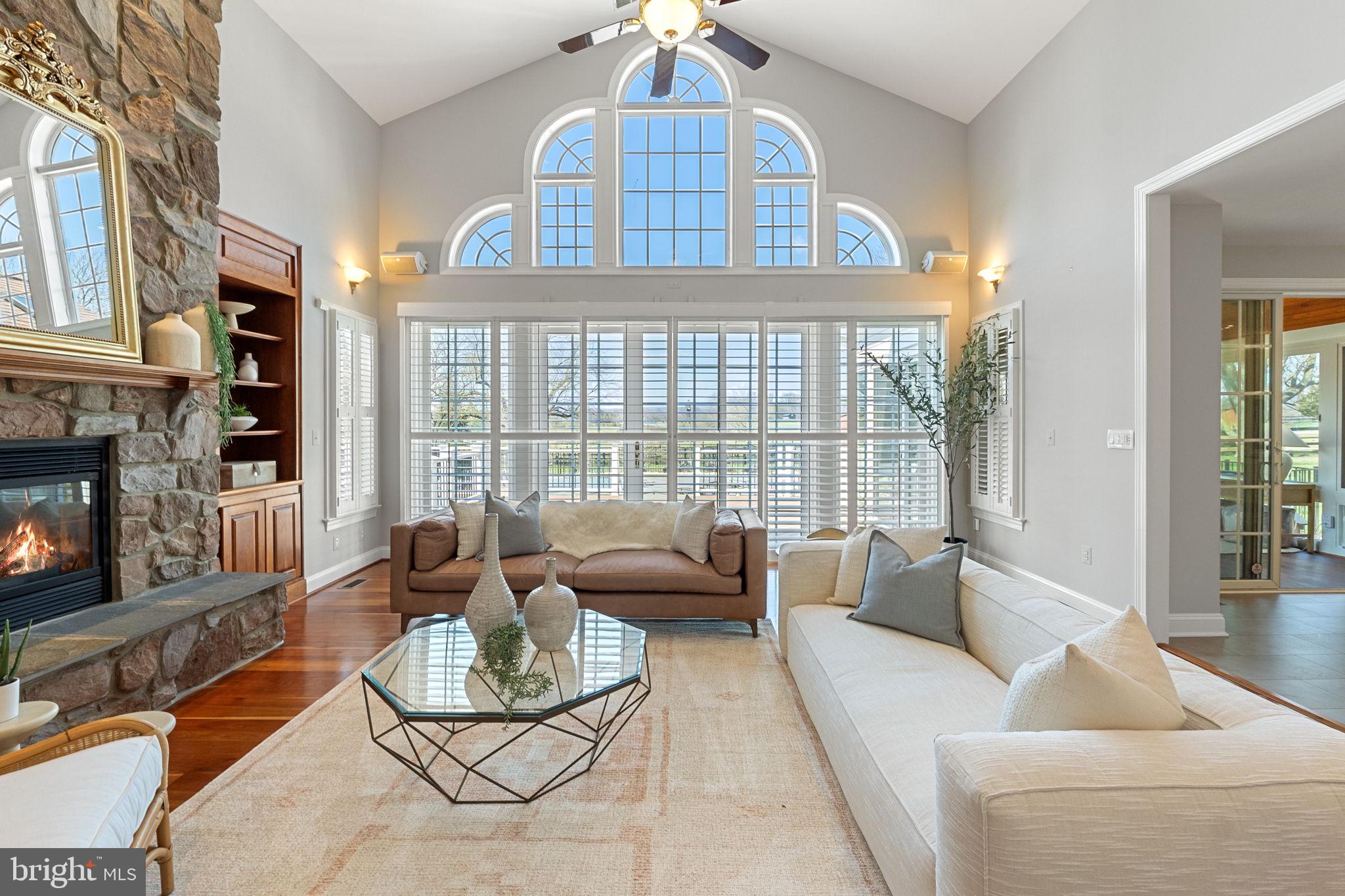 PEACOCK - Residential