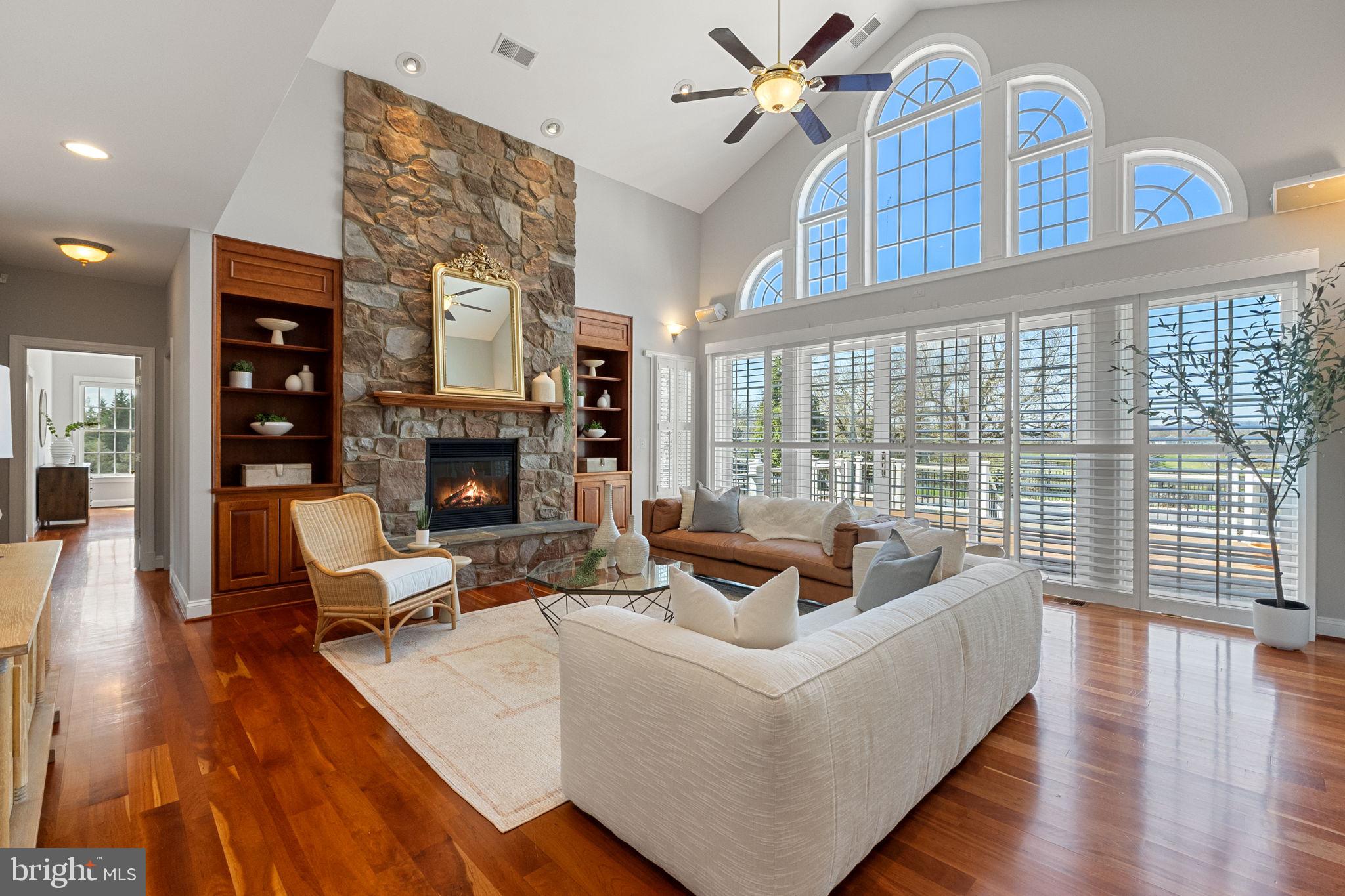 PEACOCK - Residential