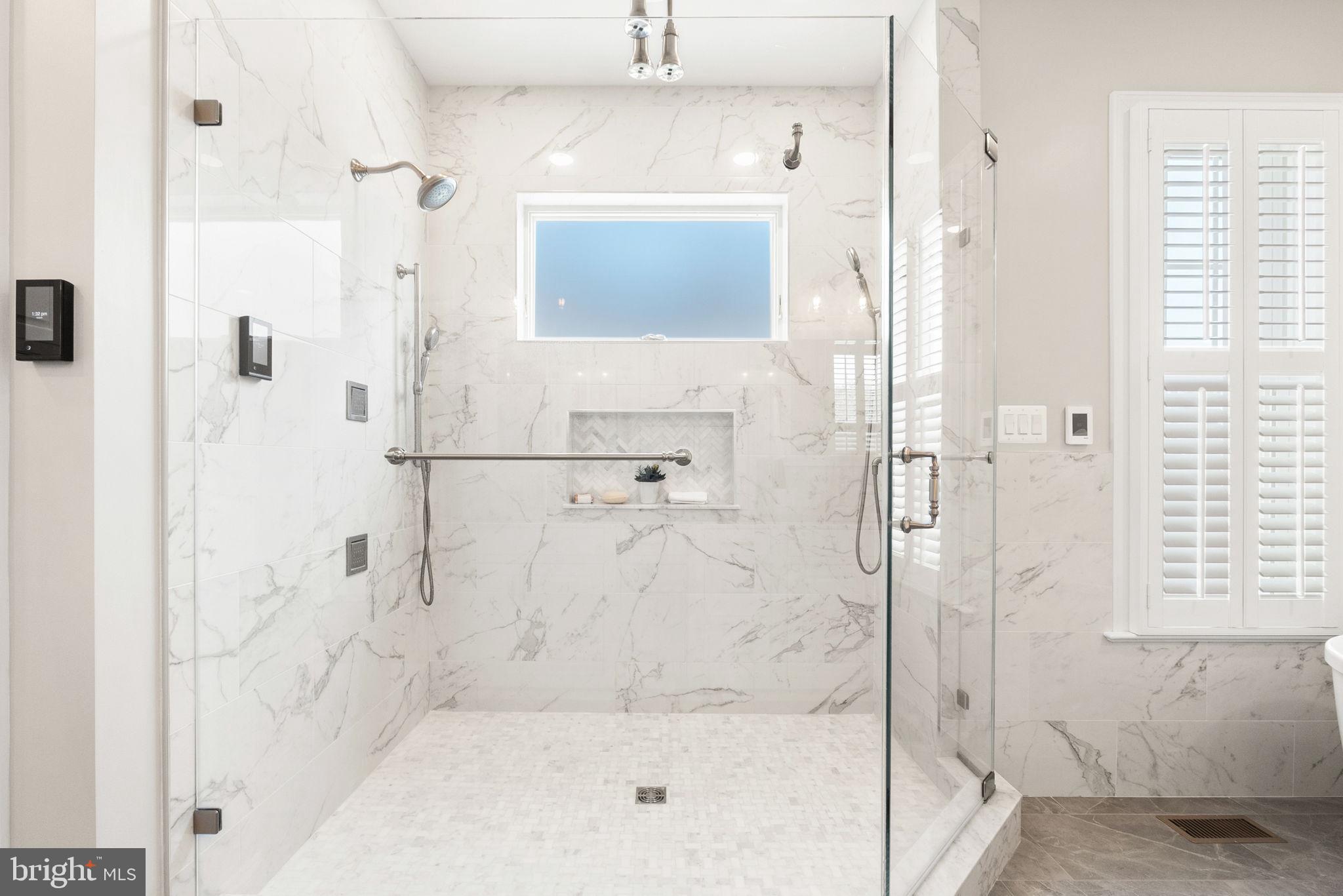 PEACOCK - Residential