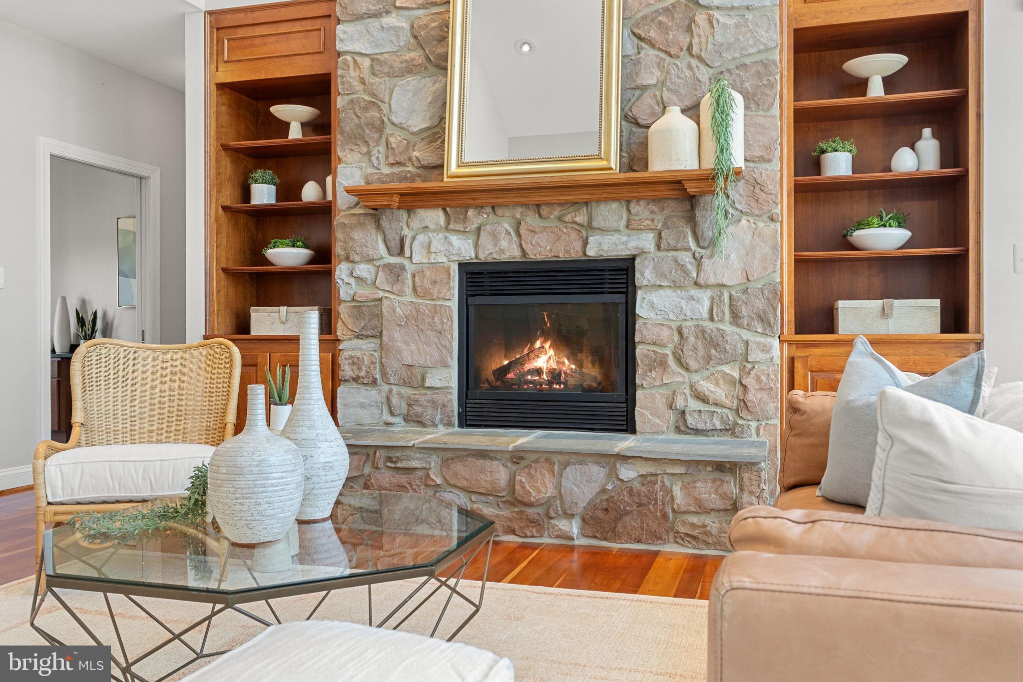 PEACOCK - Residential