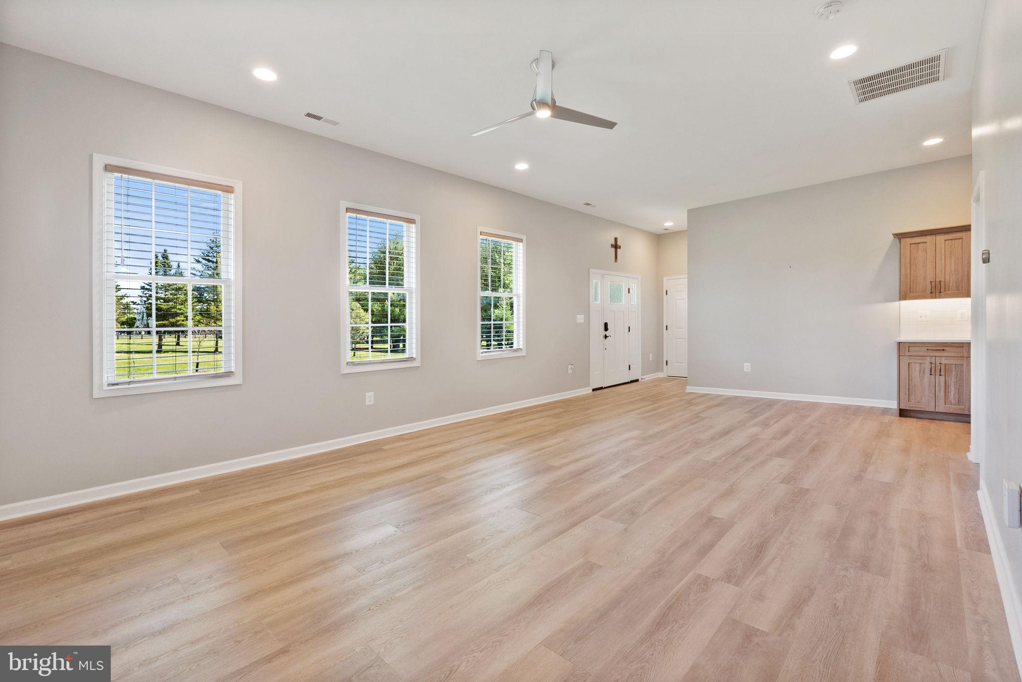 PEACOCK - Residential