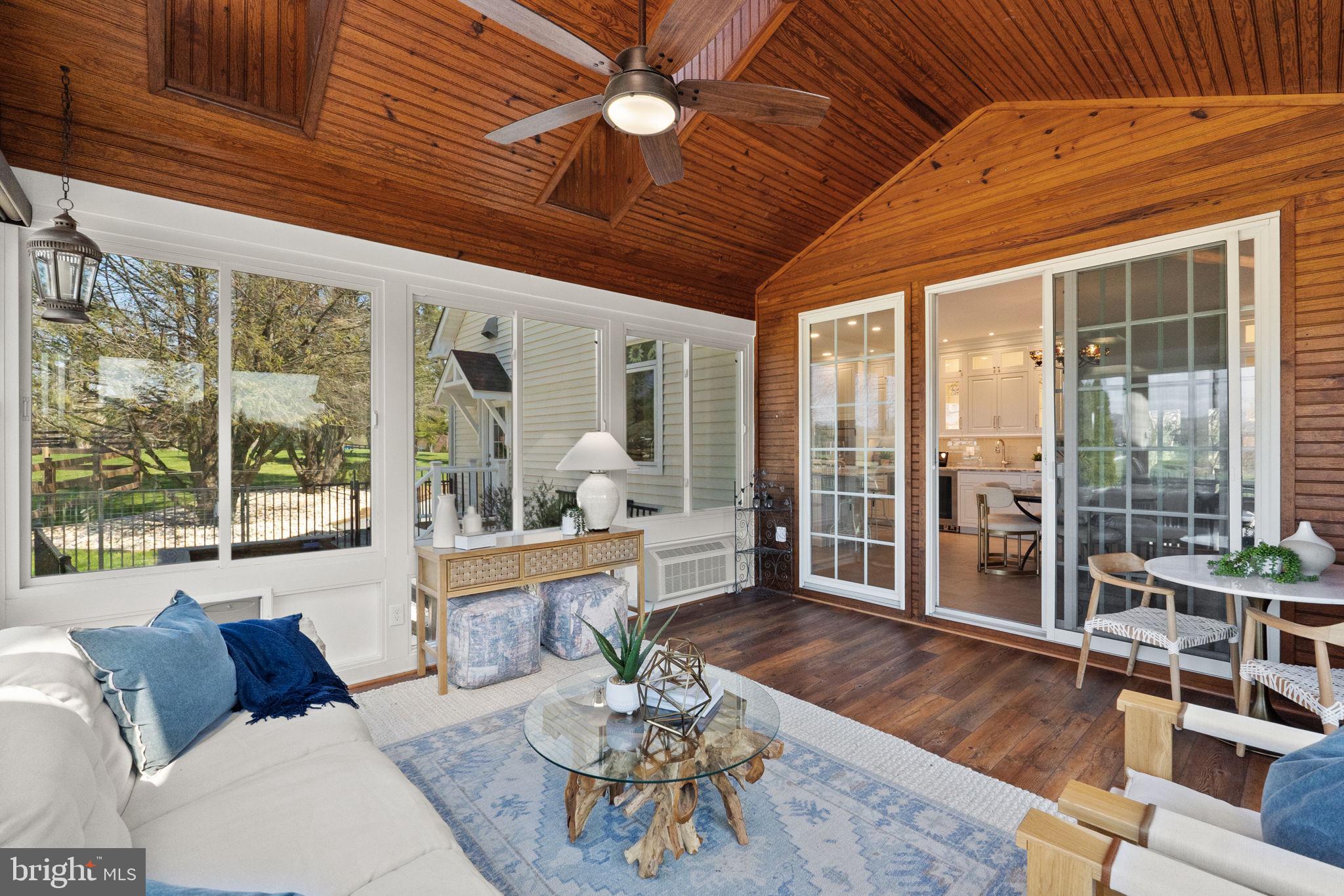 PEACOCK - Residential