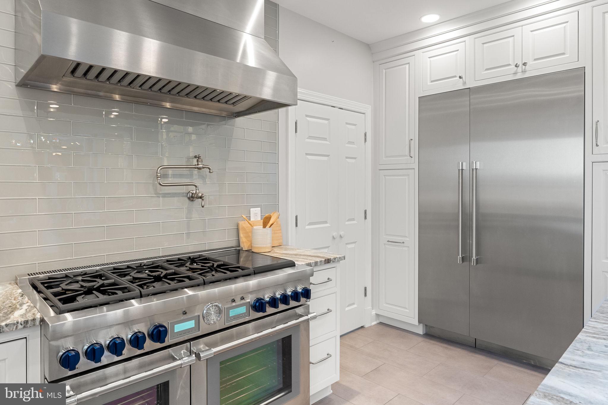 PEACOCK - Residential