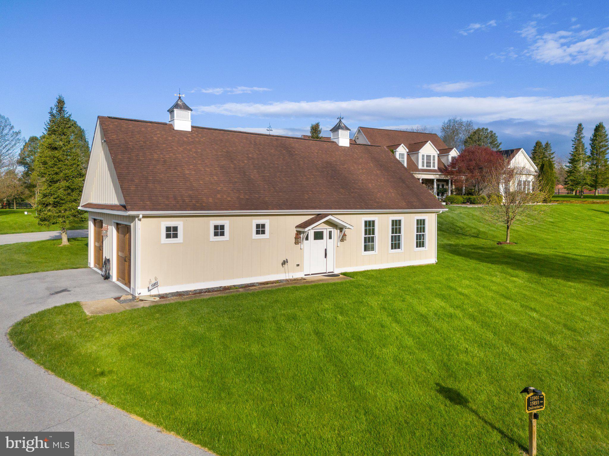 PEACOCK - Residential