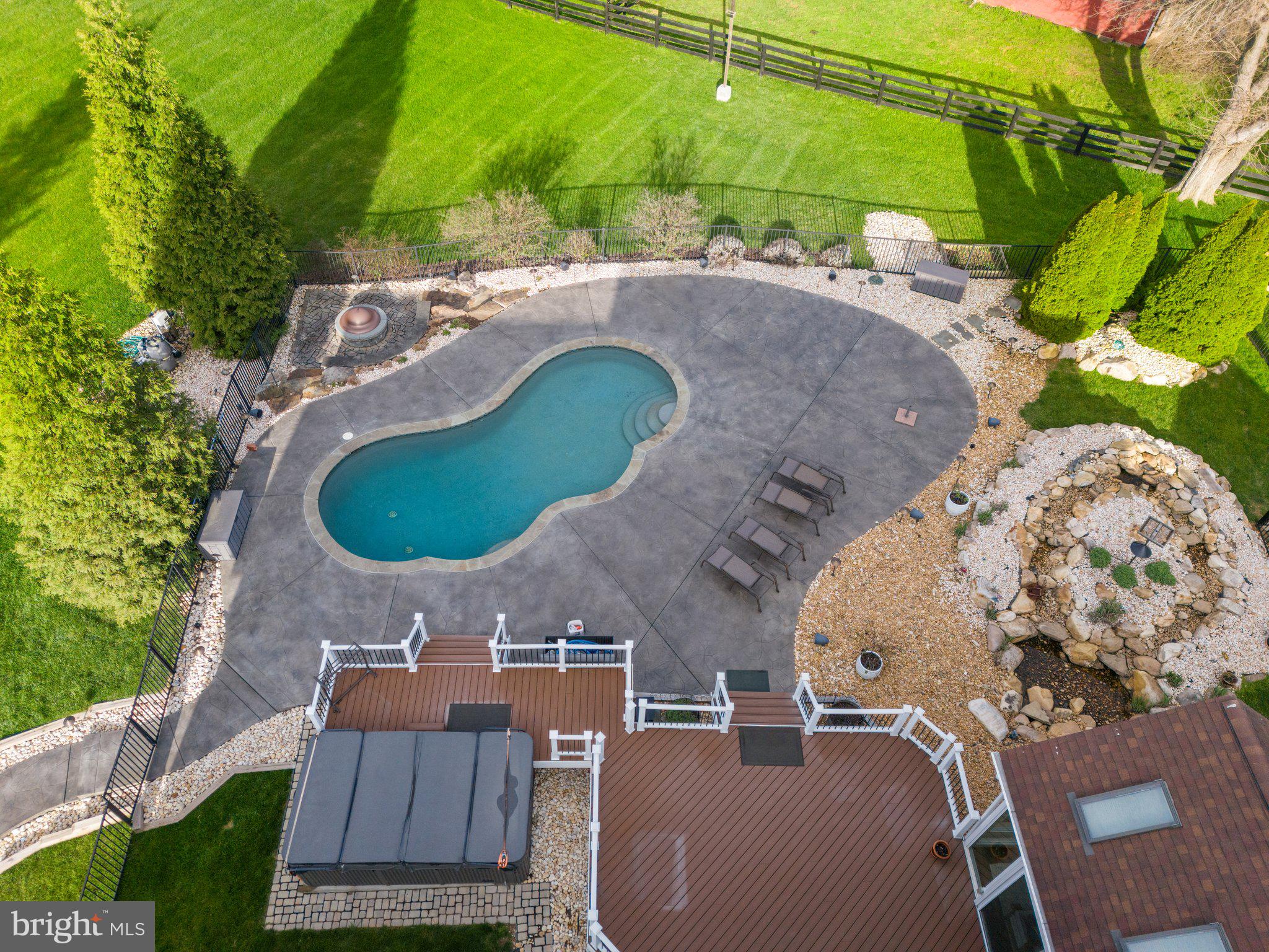 PEACOCK - Residential