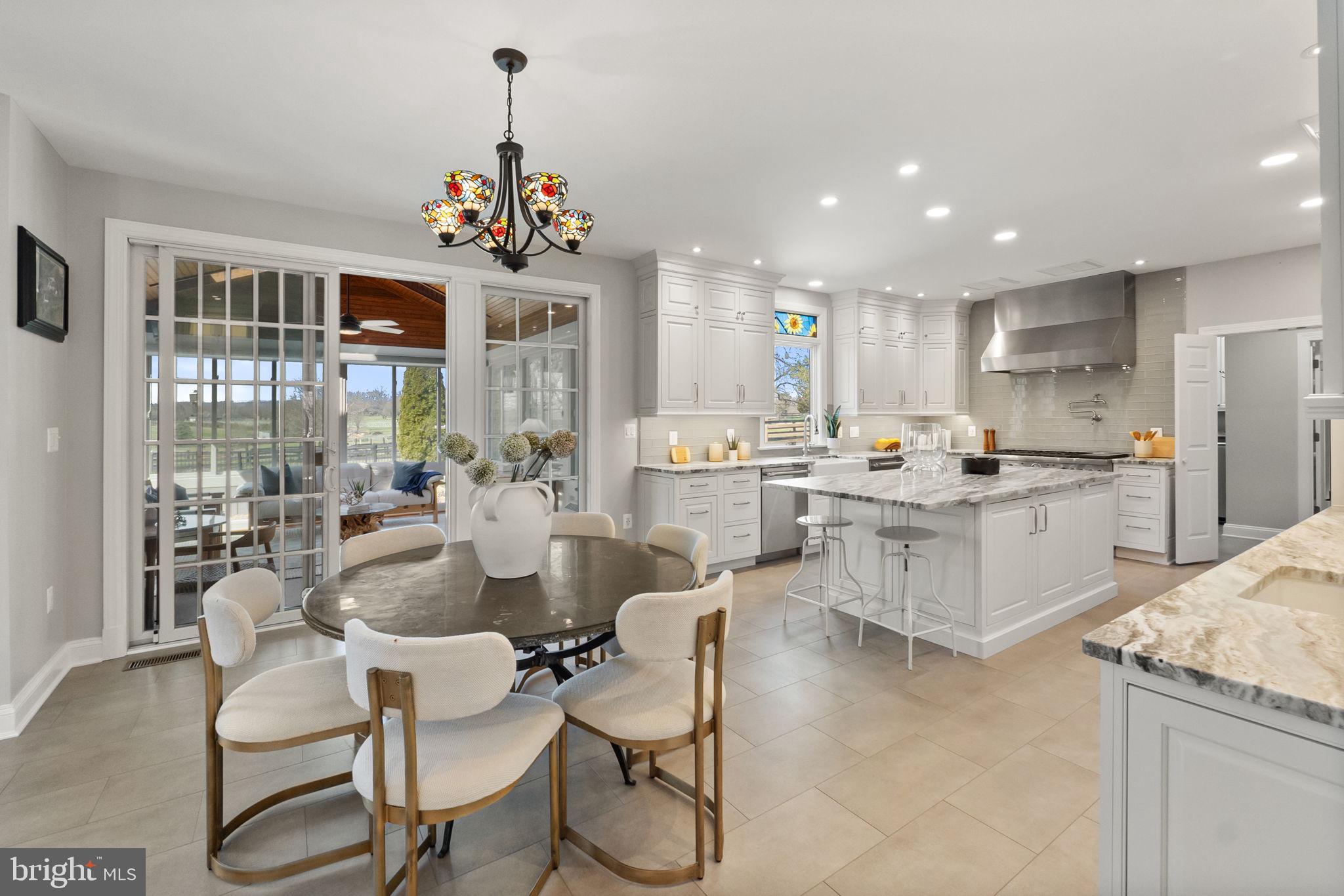 PEACOCK - Residential