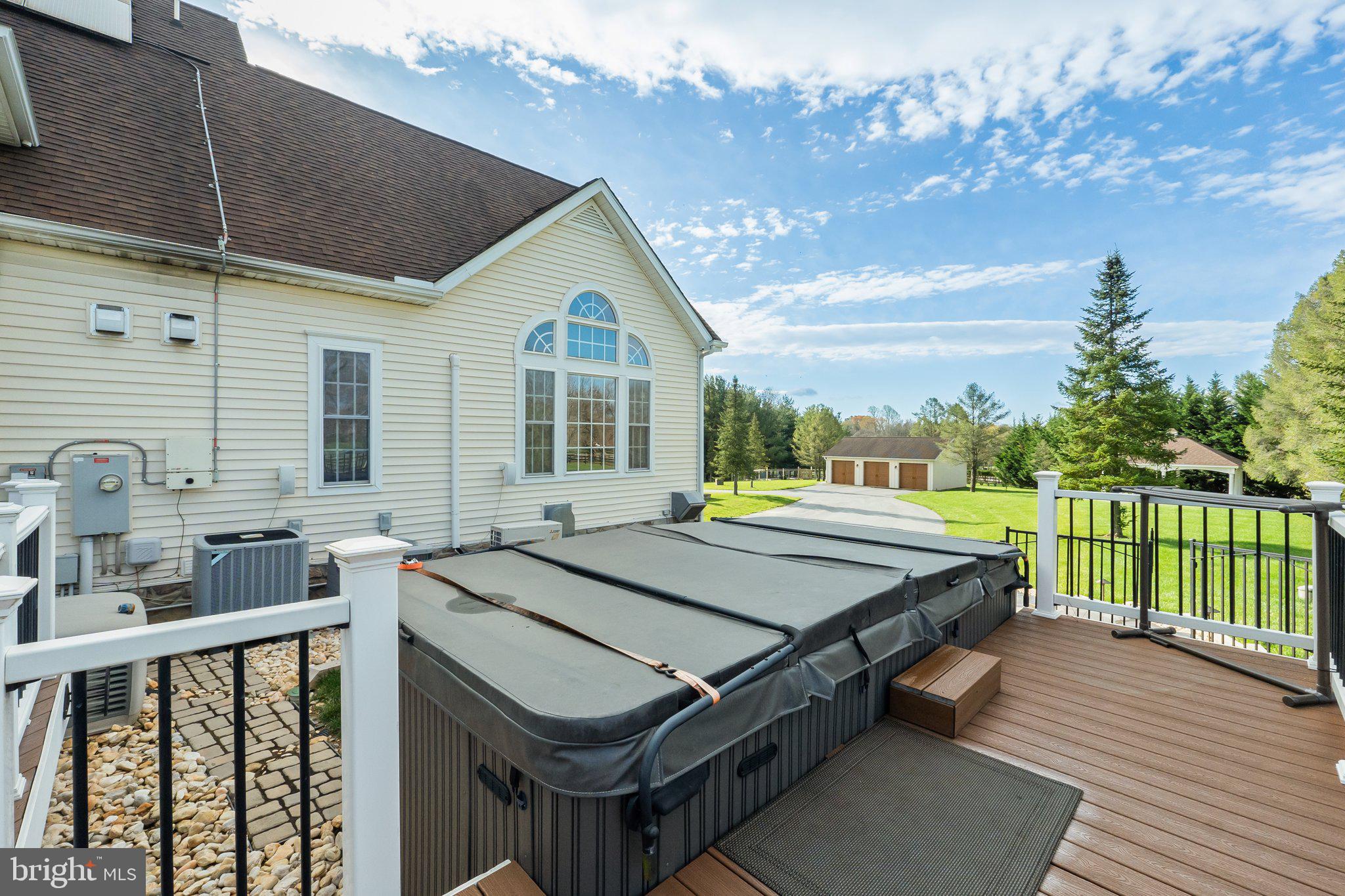 PEACOCK - Residential