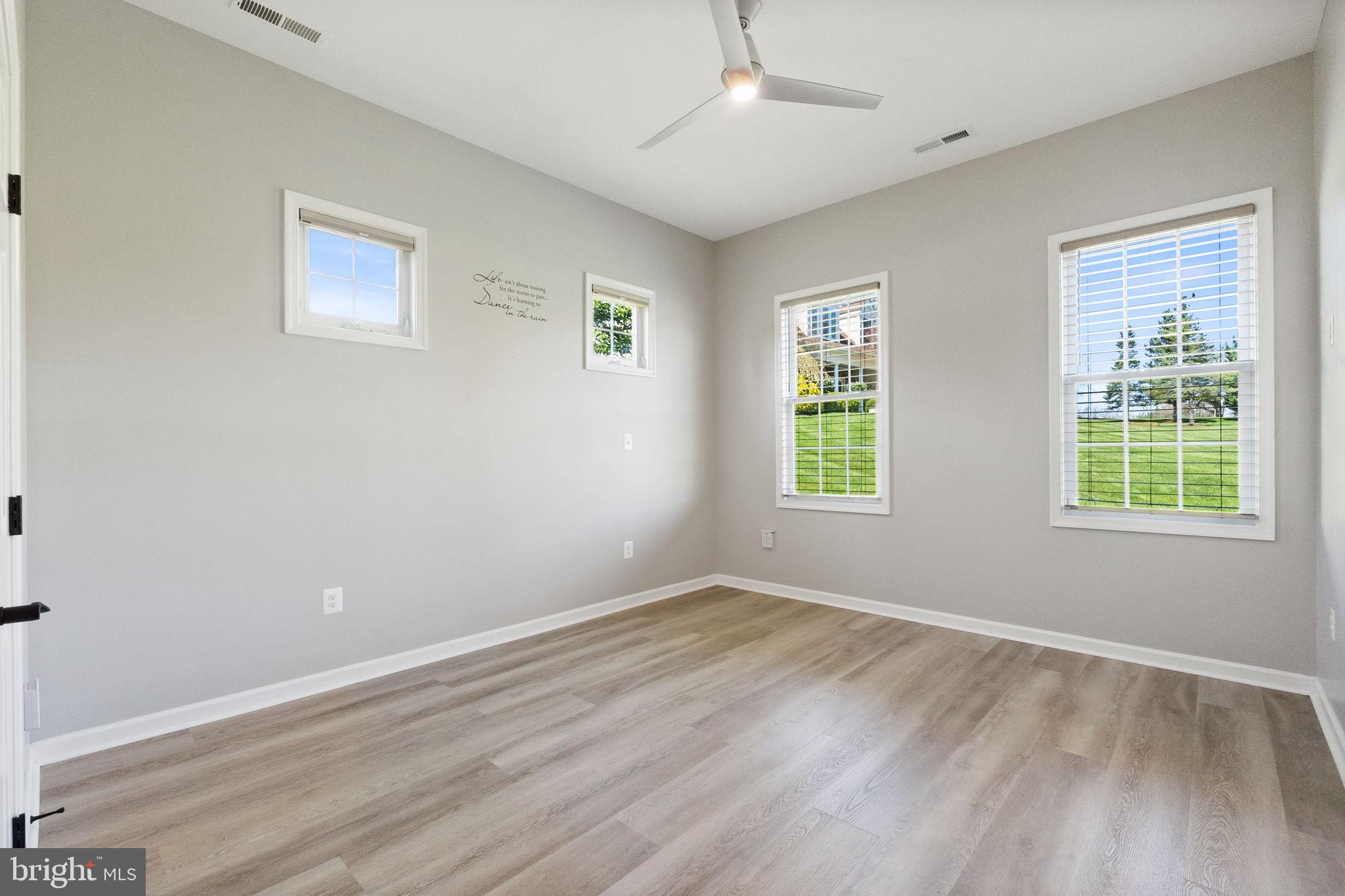 PEACOCK - Residential