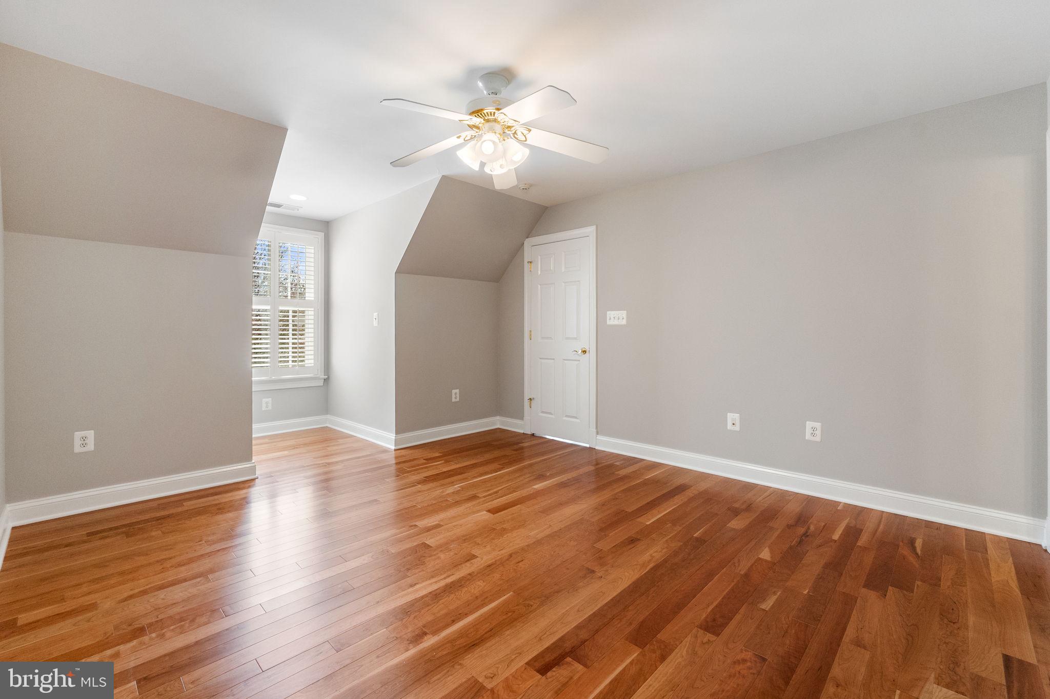 PEACOCK - Residential