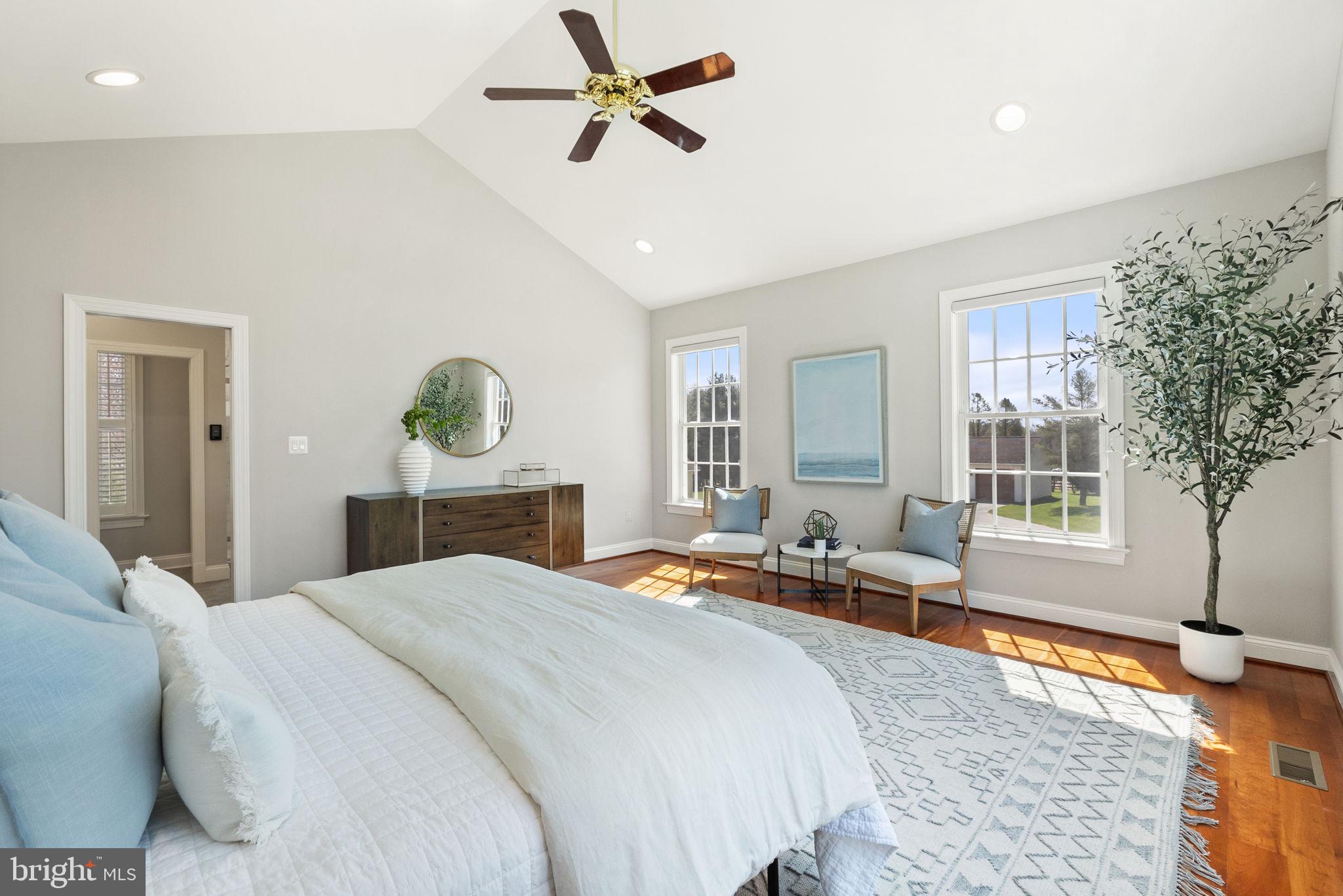 PEACOCK - Residential