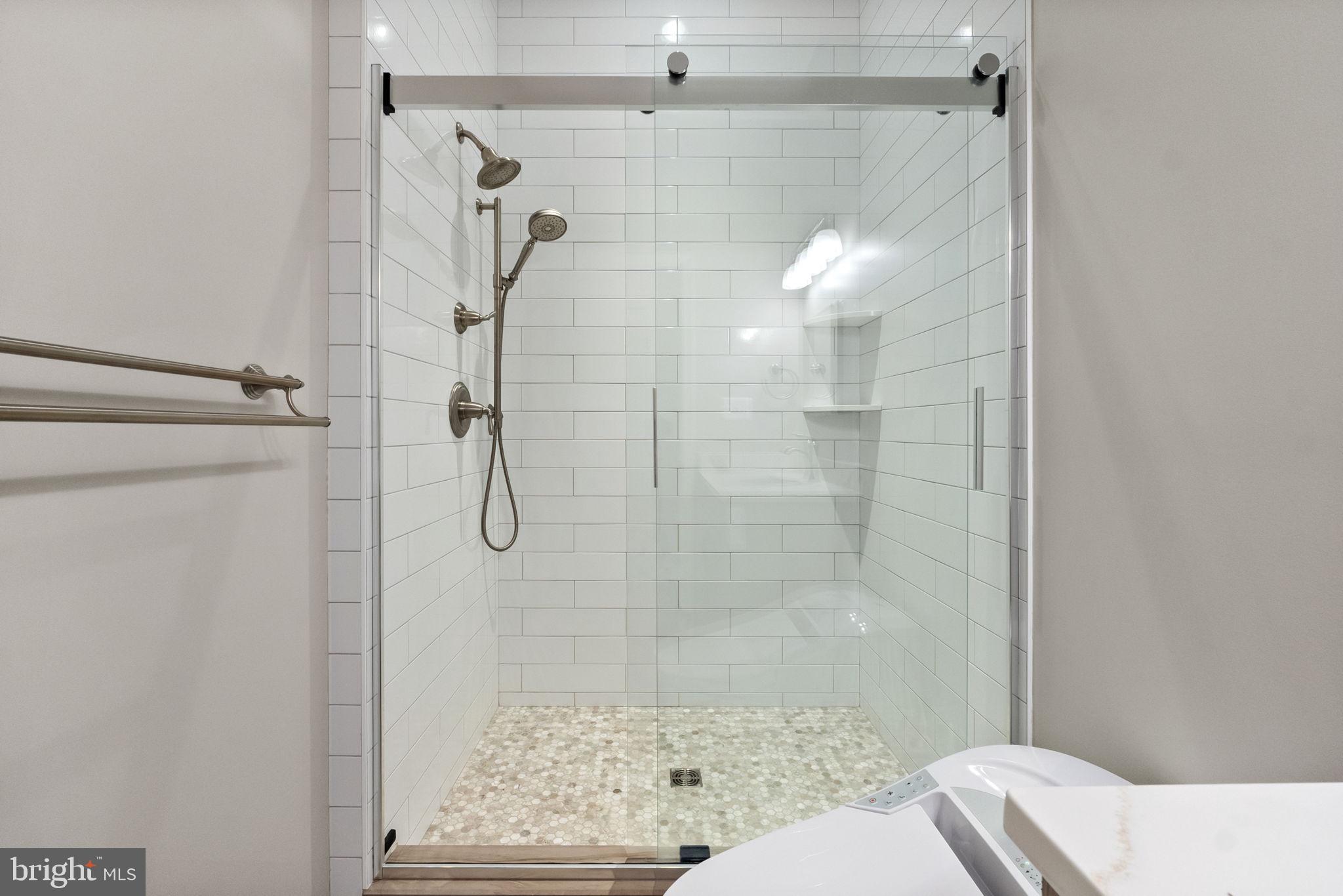 PEACOCK - Residential